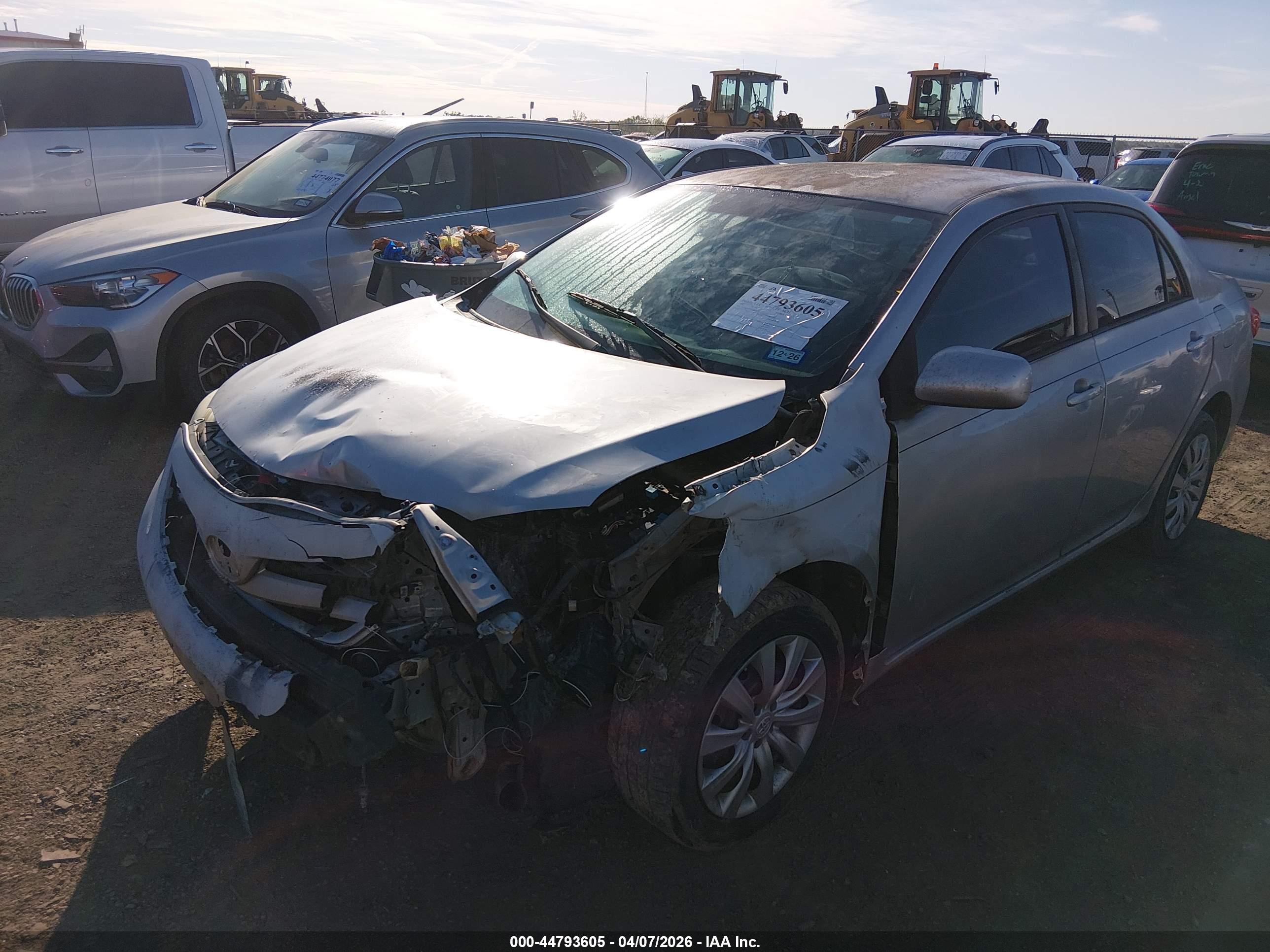 TOYOTA COROLLA image 2