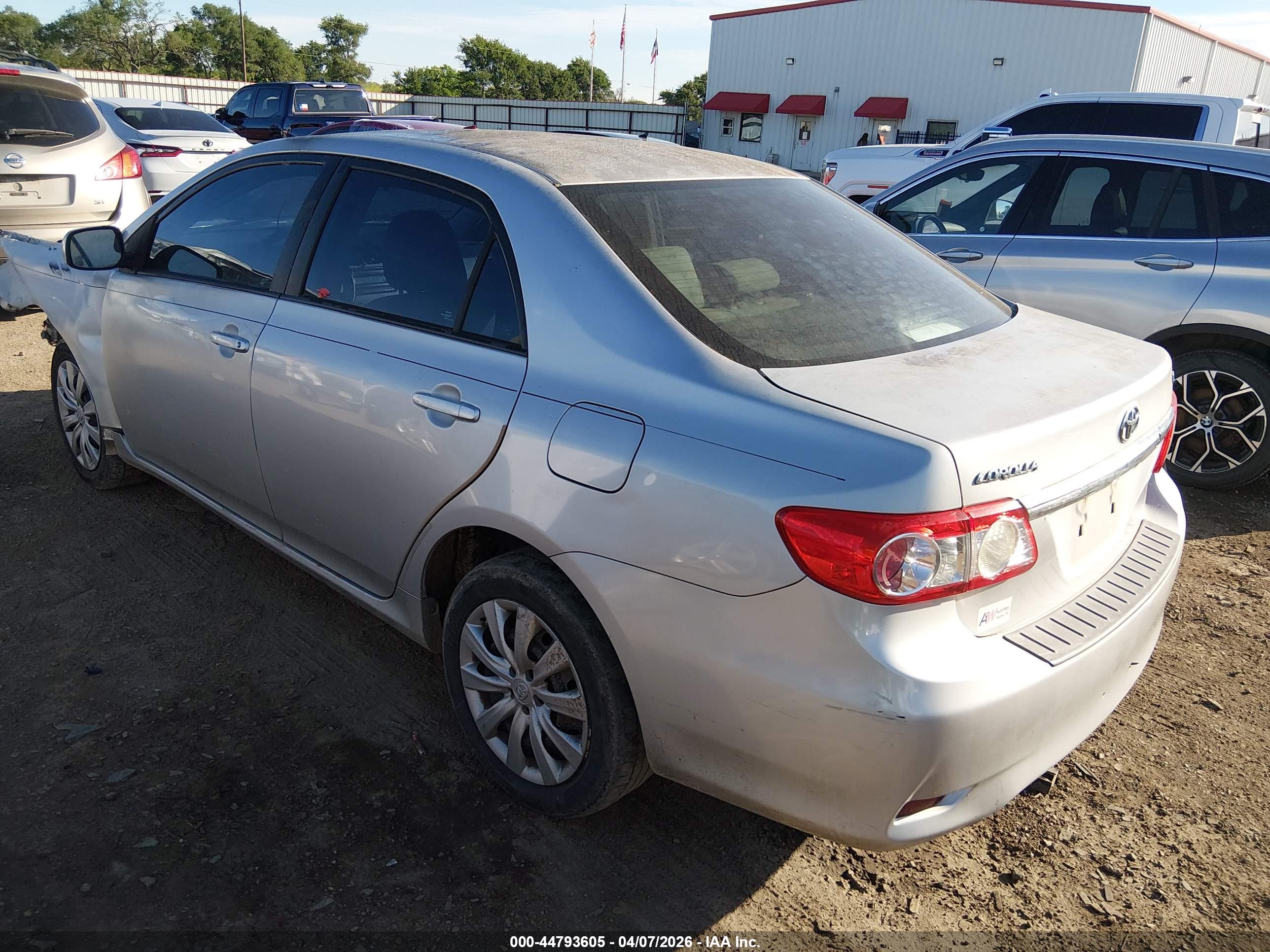 TOYOTA COROLLA image 3