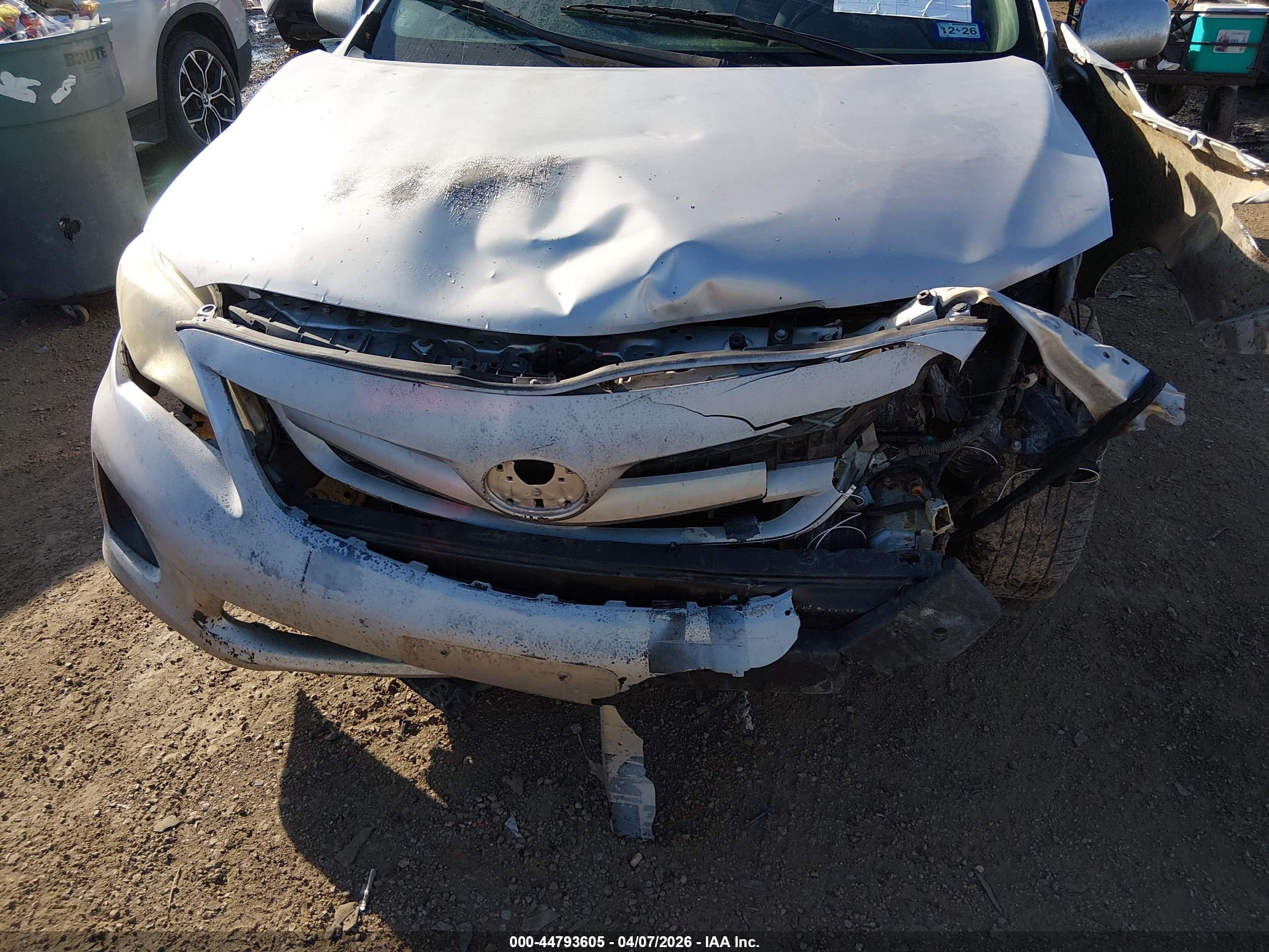 TOYOTA COROLLA image 6