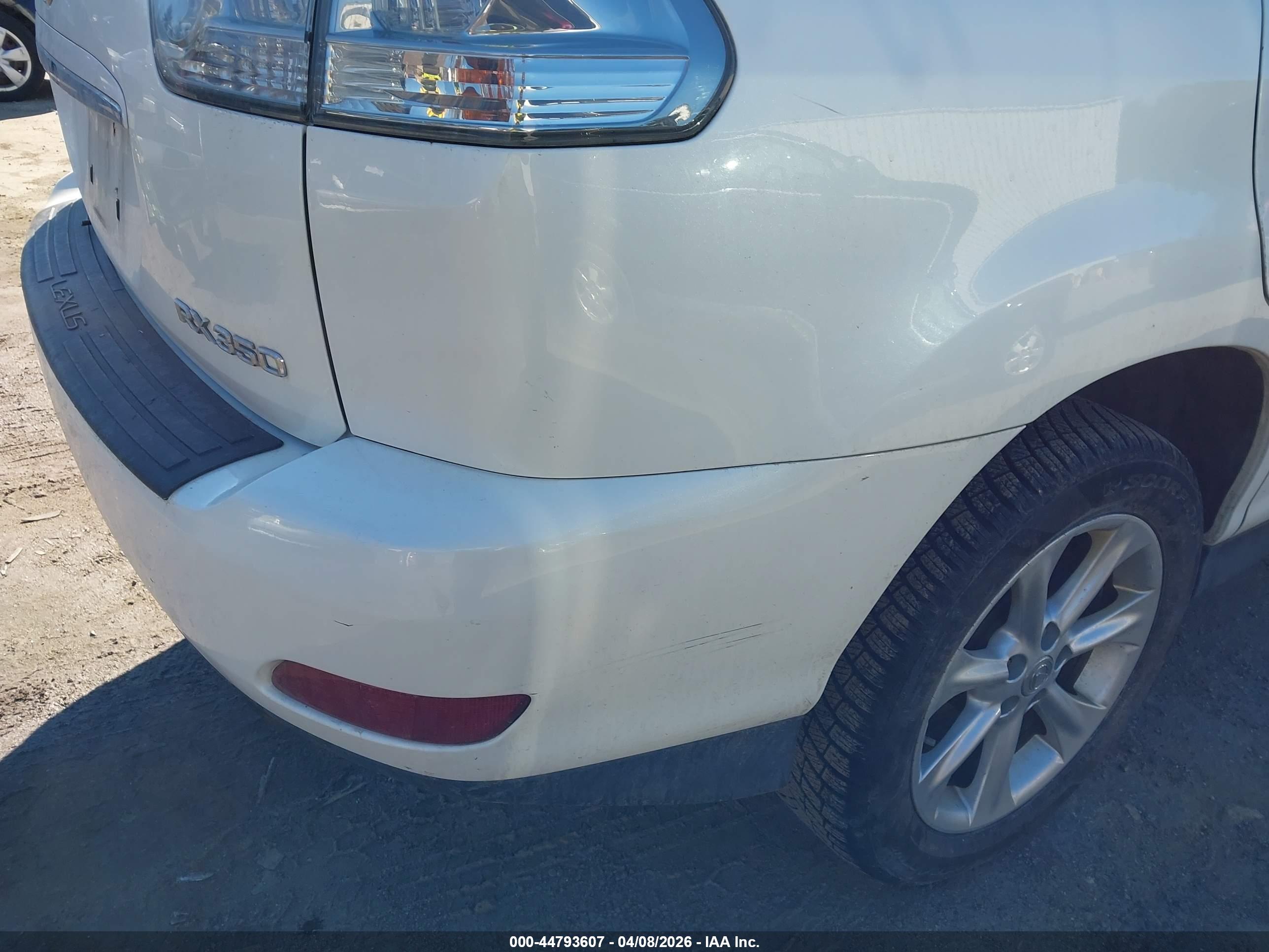 LEXUS RX image 6