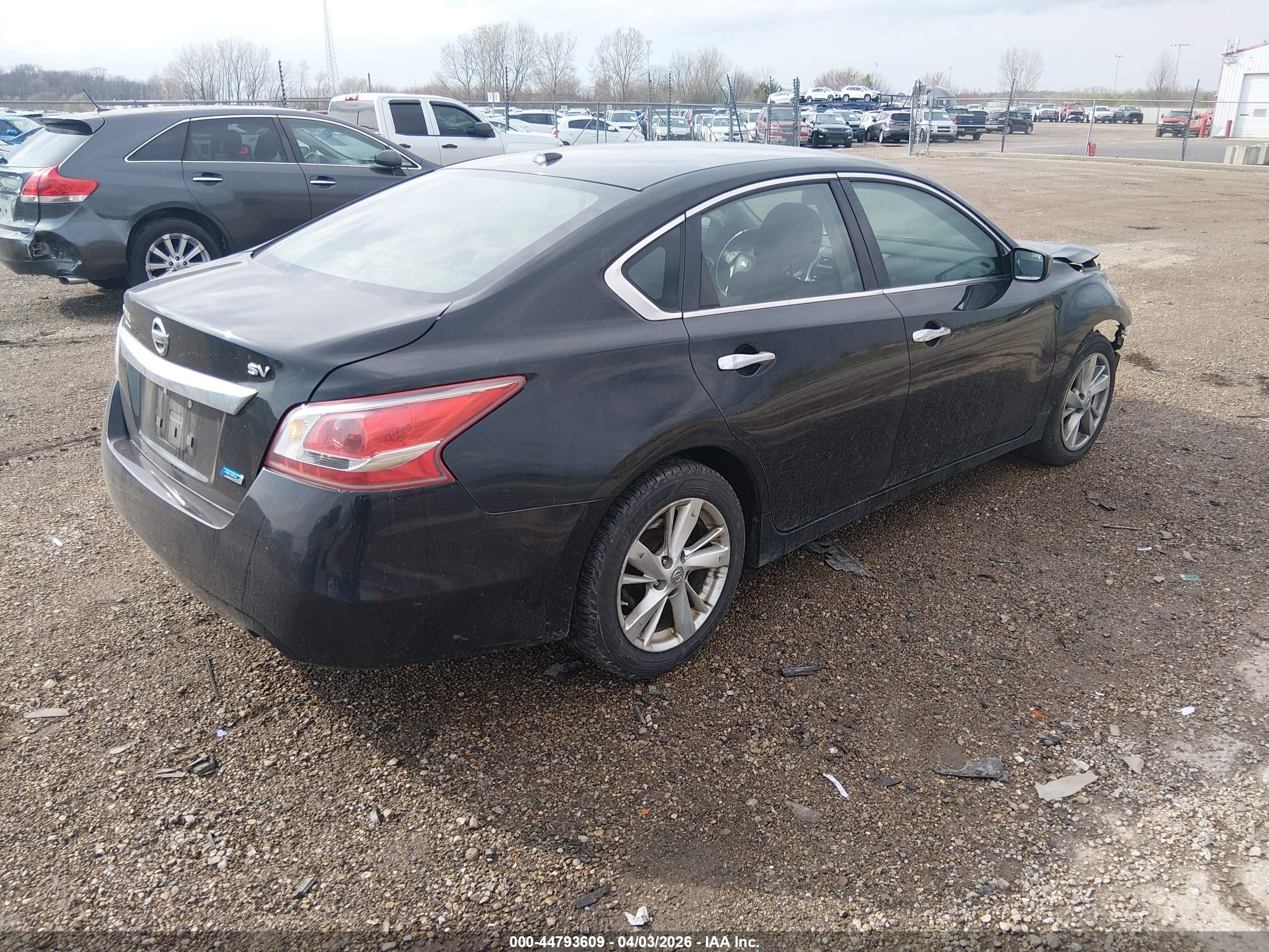 NISSAN ALTIMA image 4