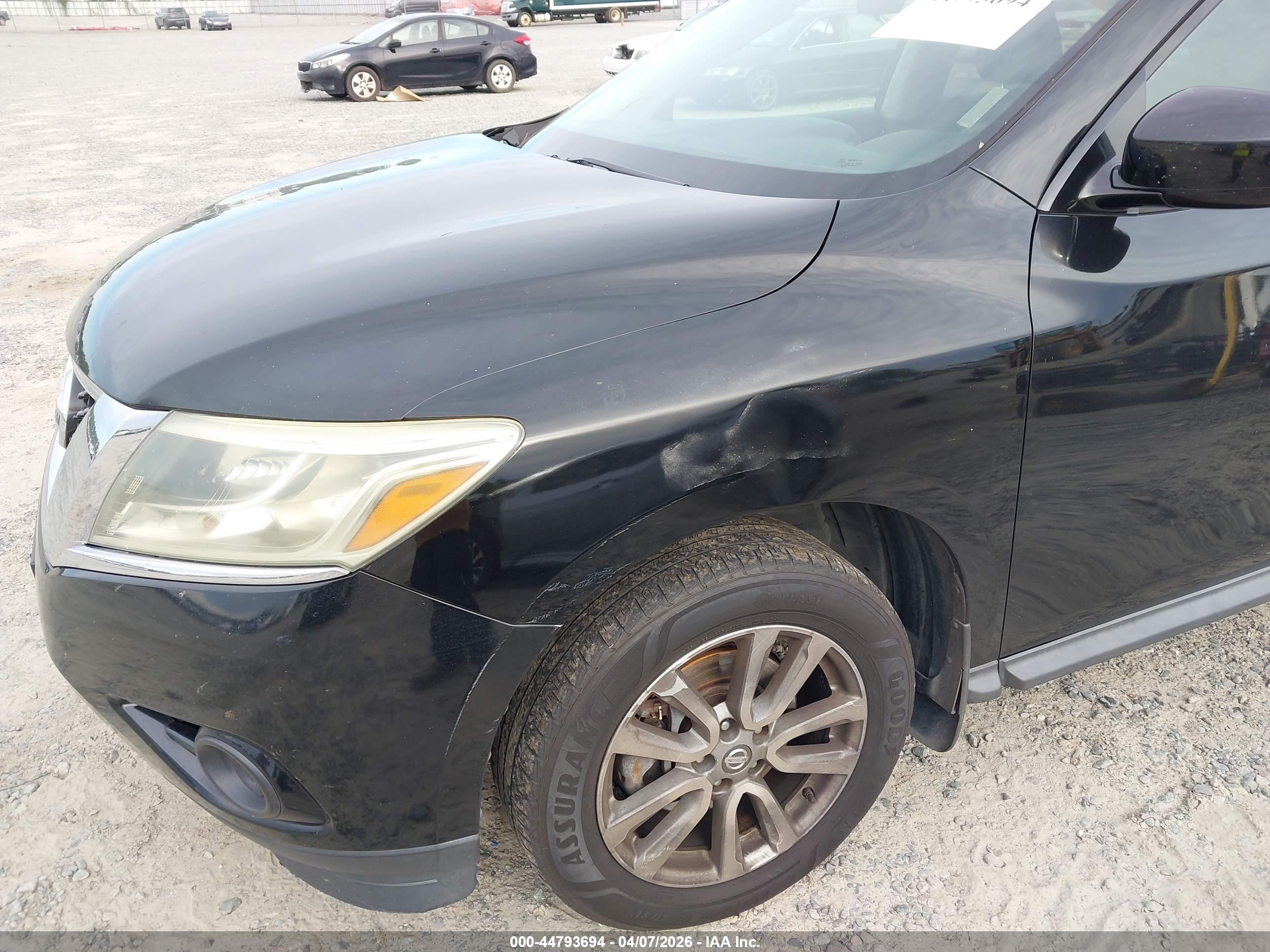 NISSAN PATHFINDER image 6