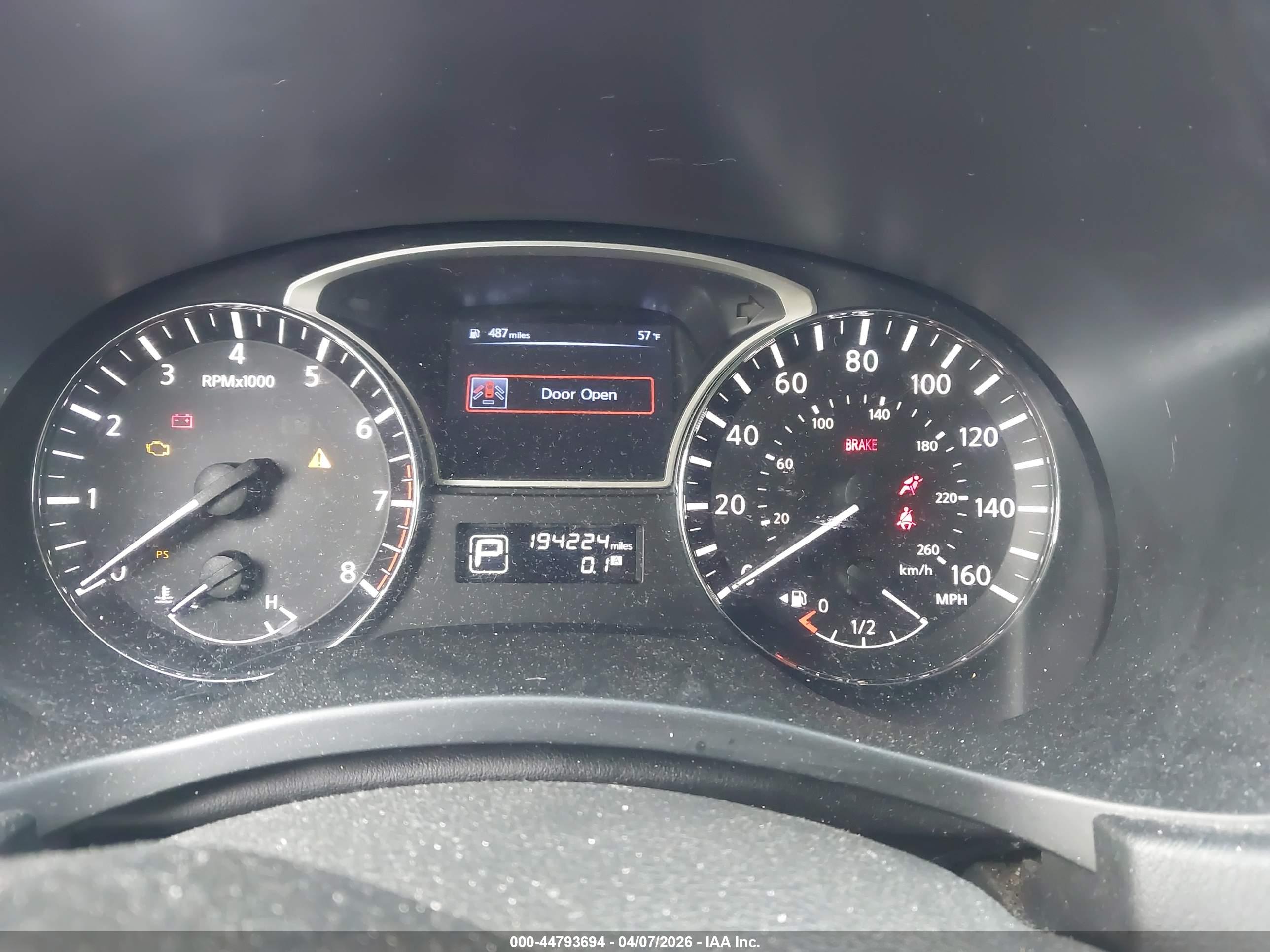 NISSAN PATHFINDER image 7