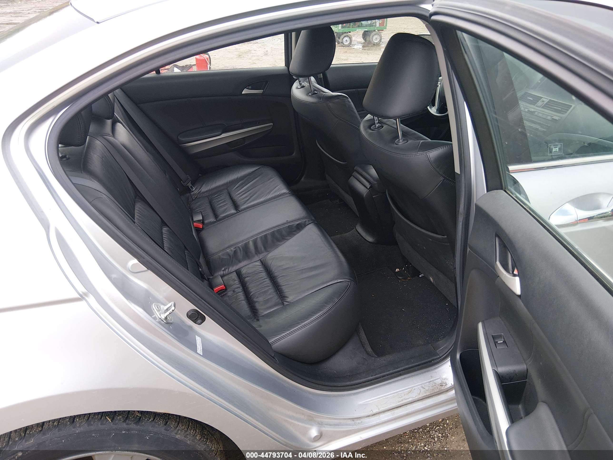 HONDA ACCORD image 8