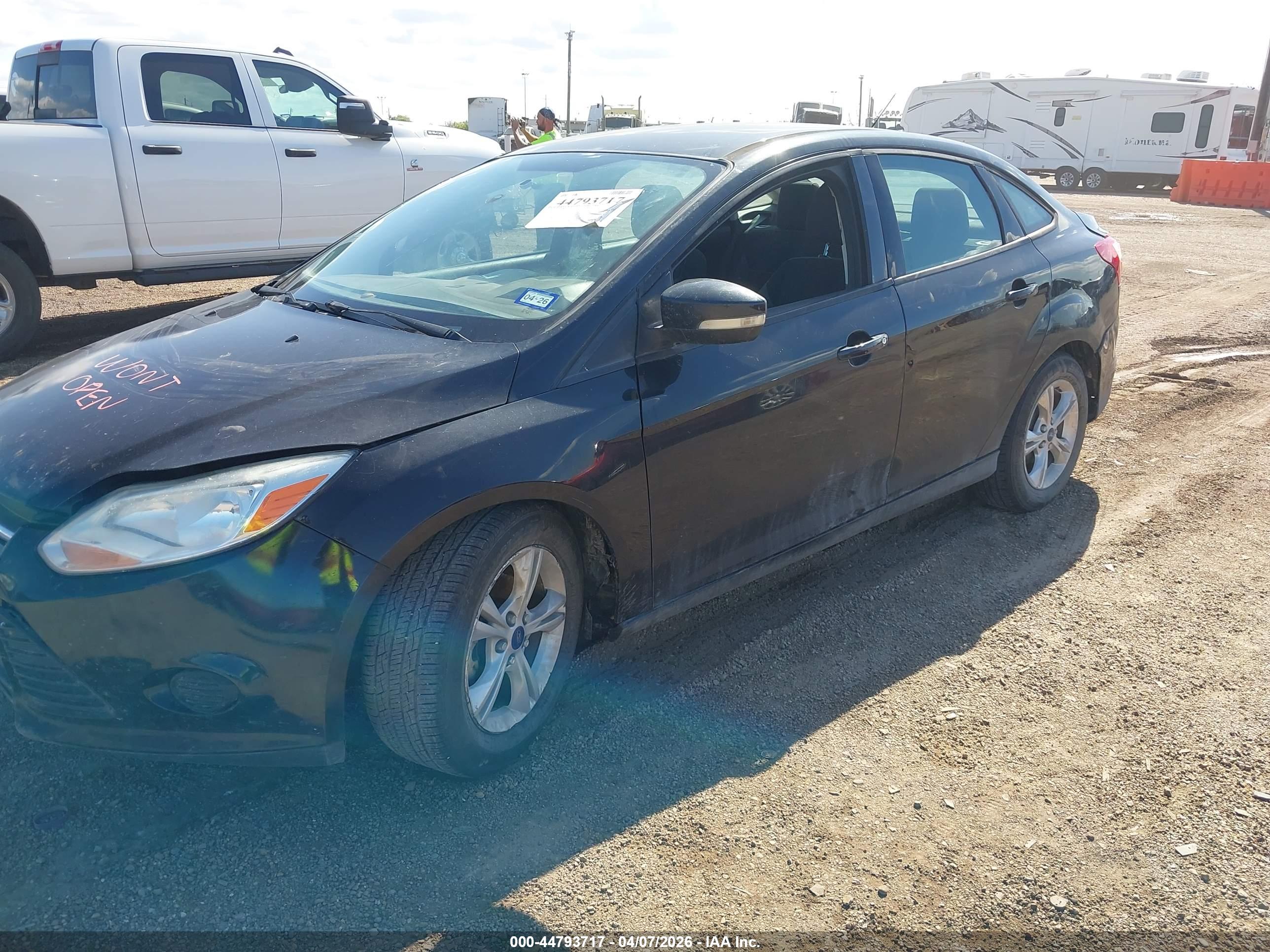 FORD FOCUS image 2