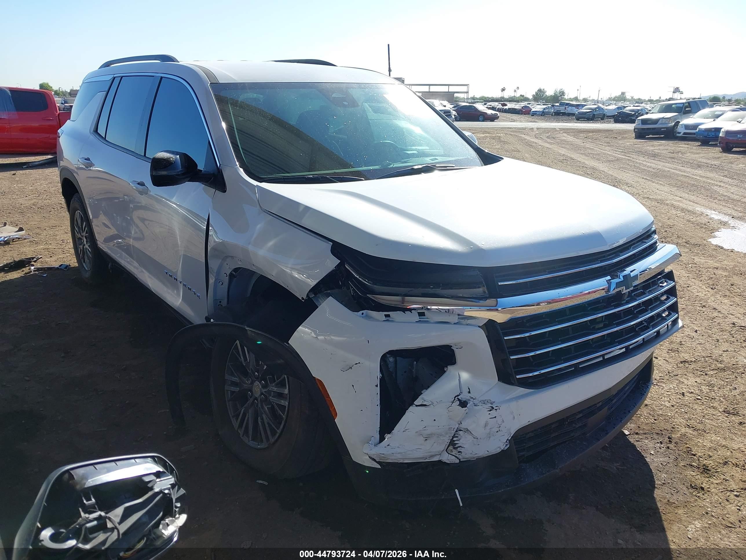 CHEVROLET TRAVERSE image 6