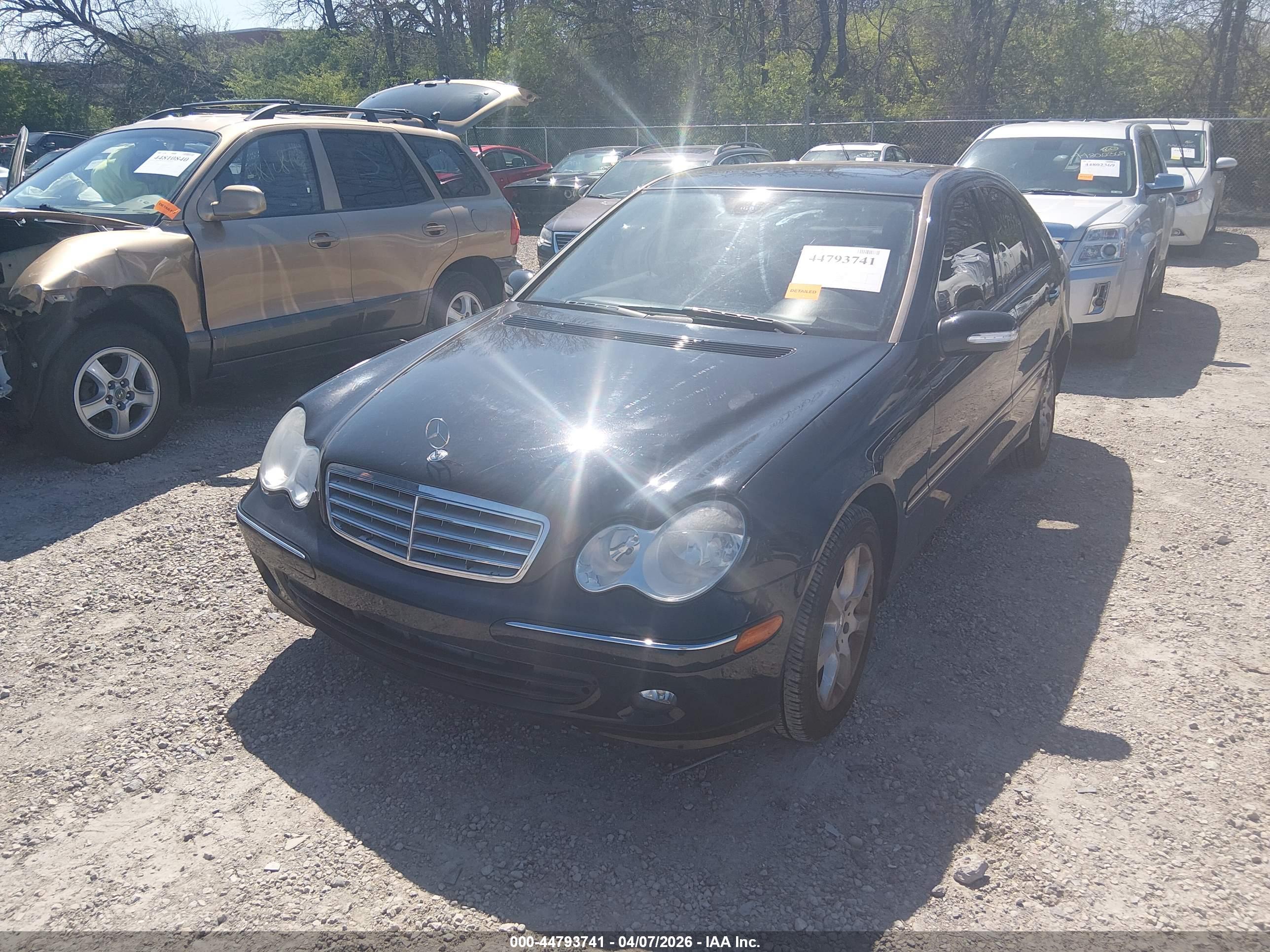 MERCEDES-BENZ C image 2