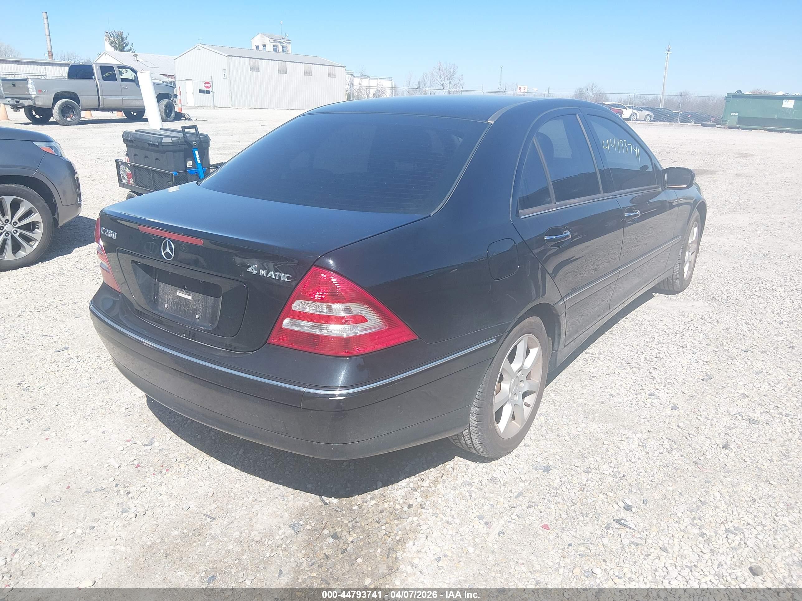 MERCEDES-BENZ C image 4
