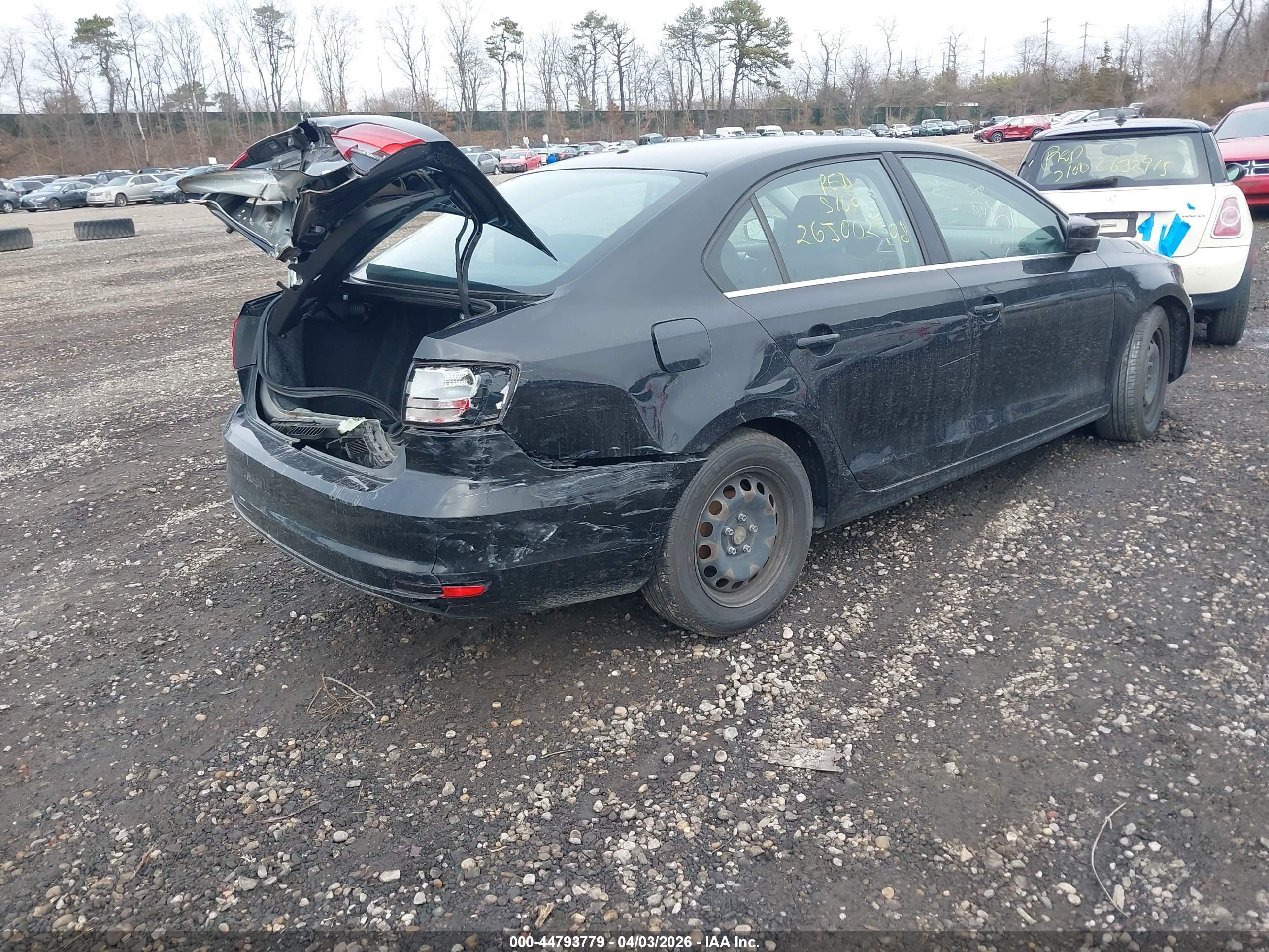 VOLKSWAGEN JETTA image 4