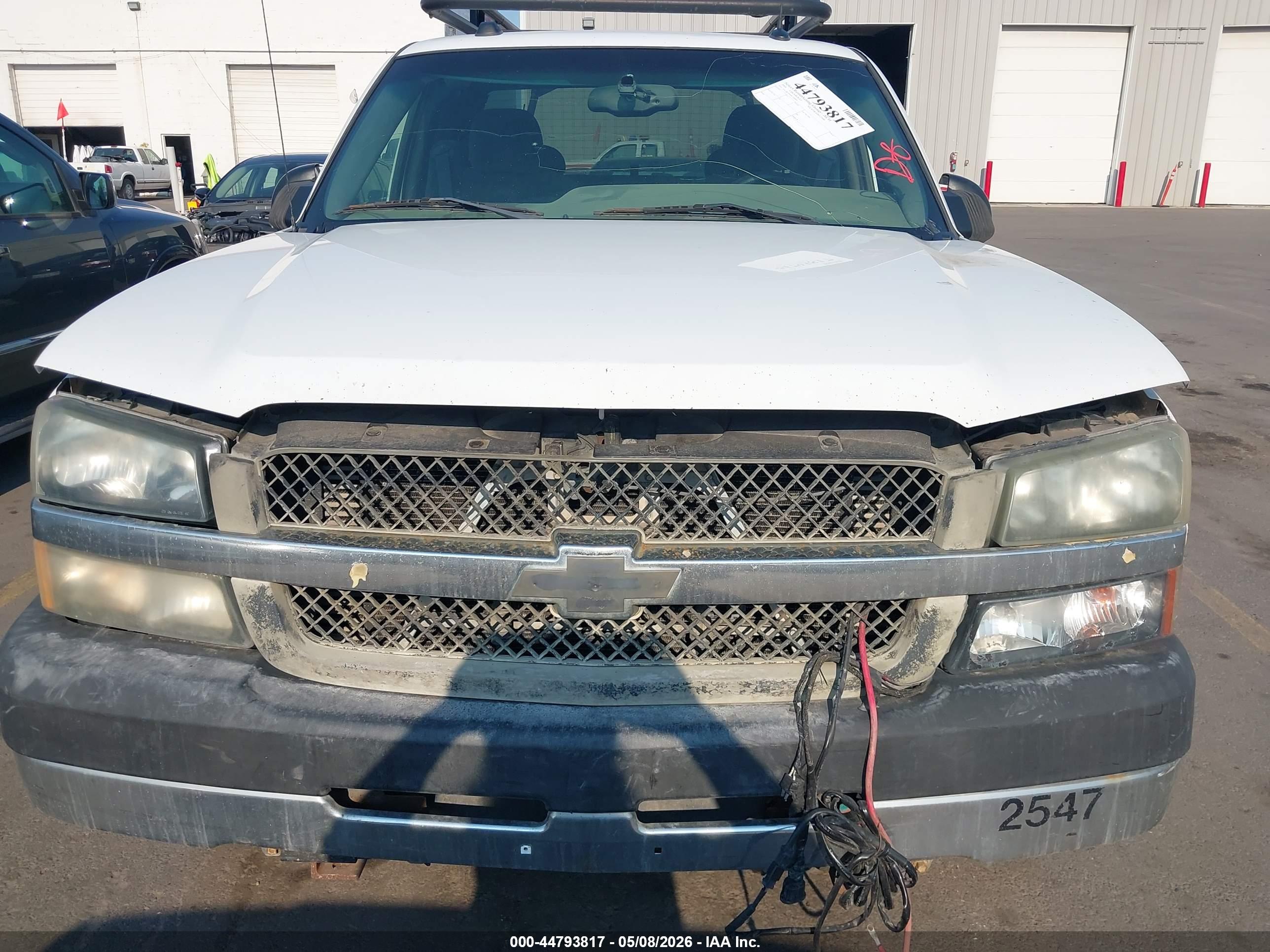 CHEVROLET SILVERADO image 6