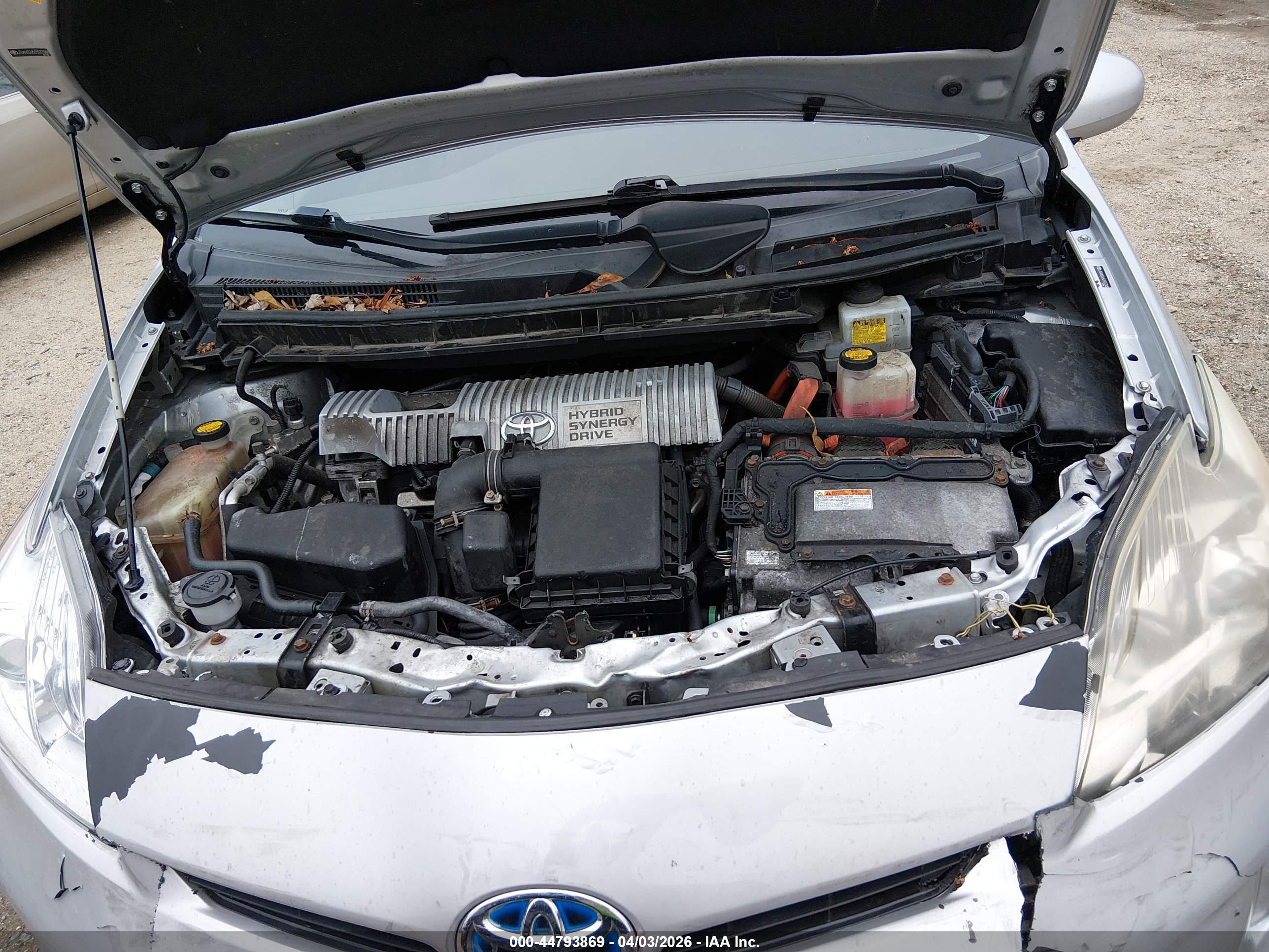 TOYOTA PRIUS image 10