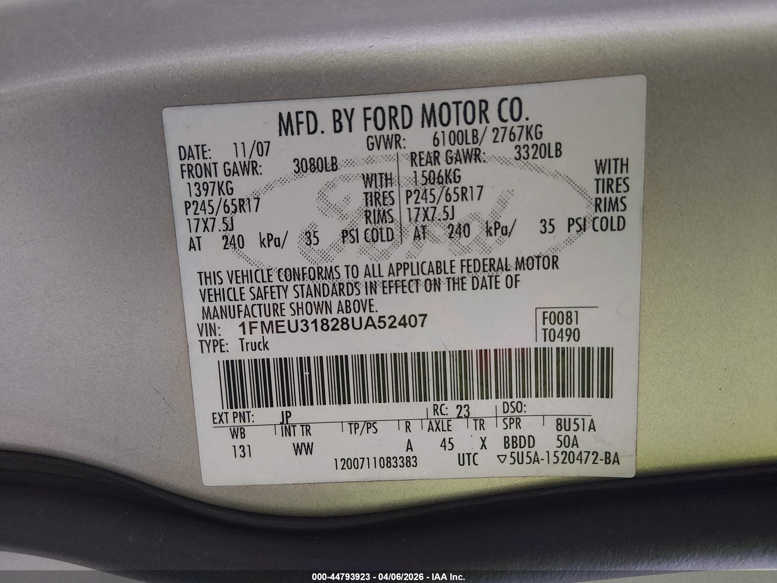 FORD EXPLORER image 9