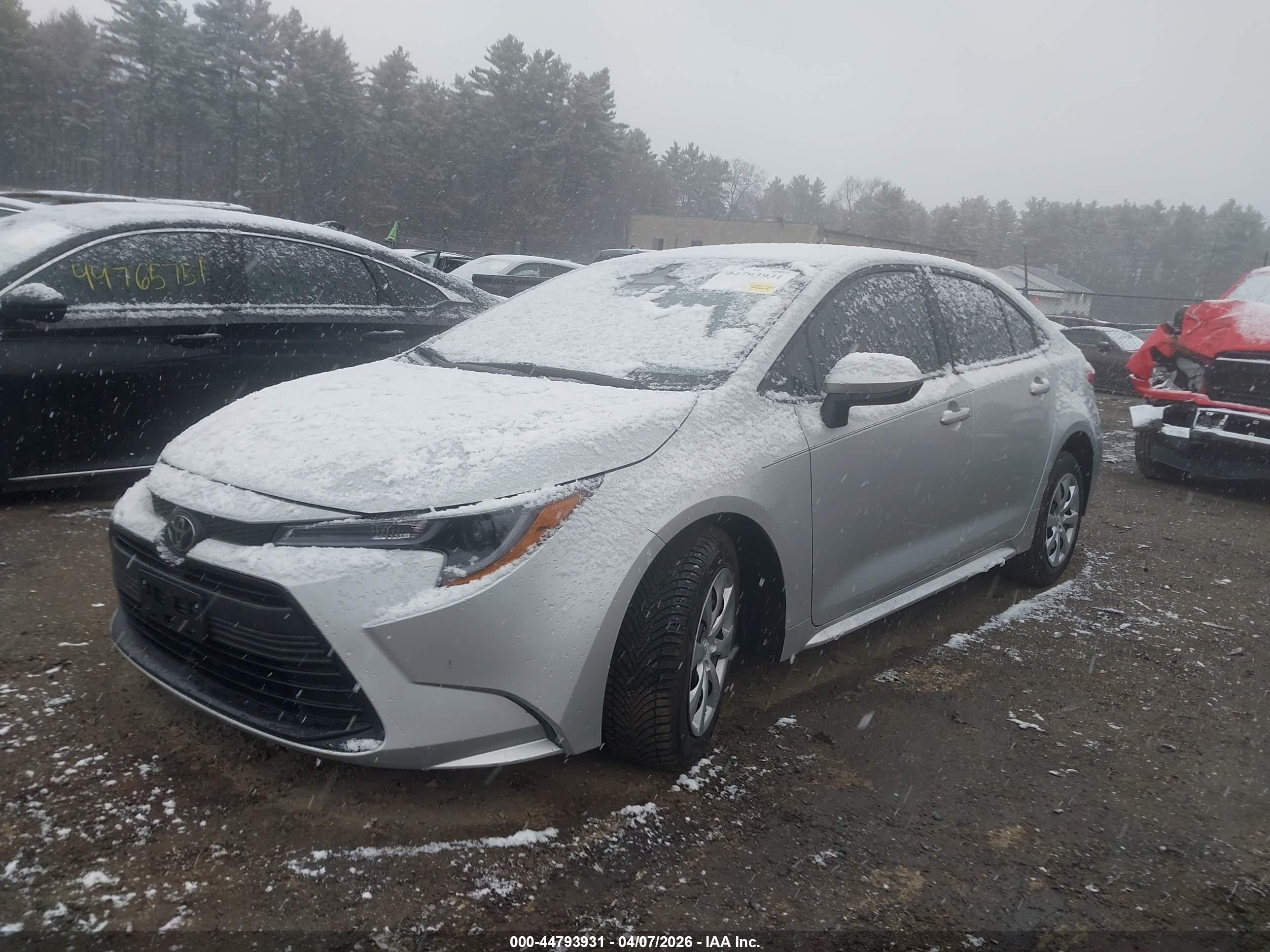 TOYOTA COROLLA image 2