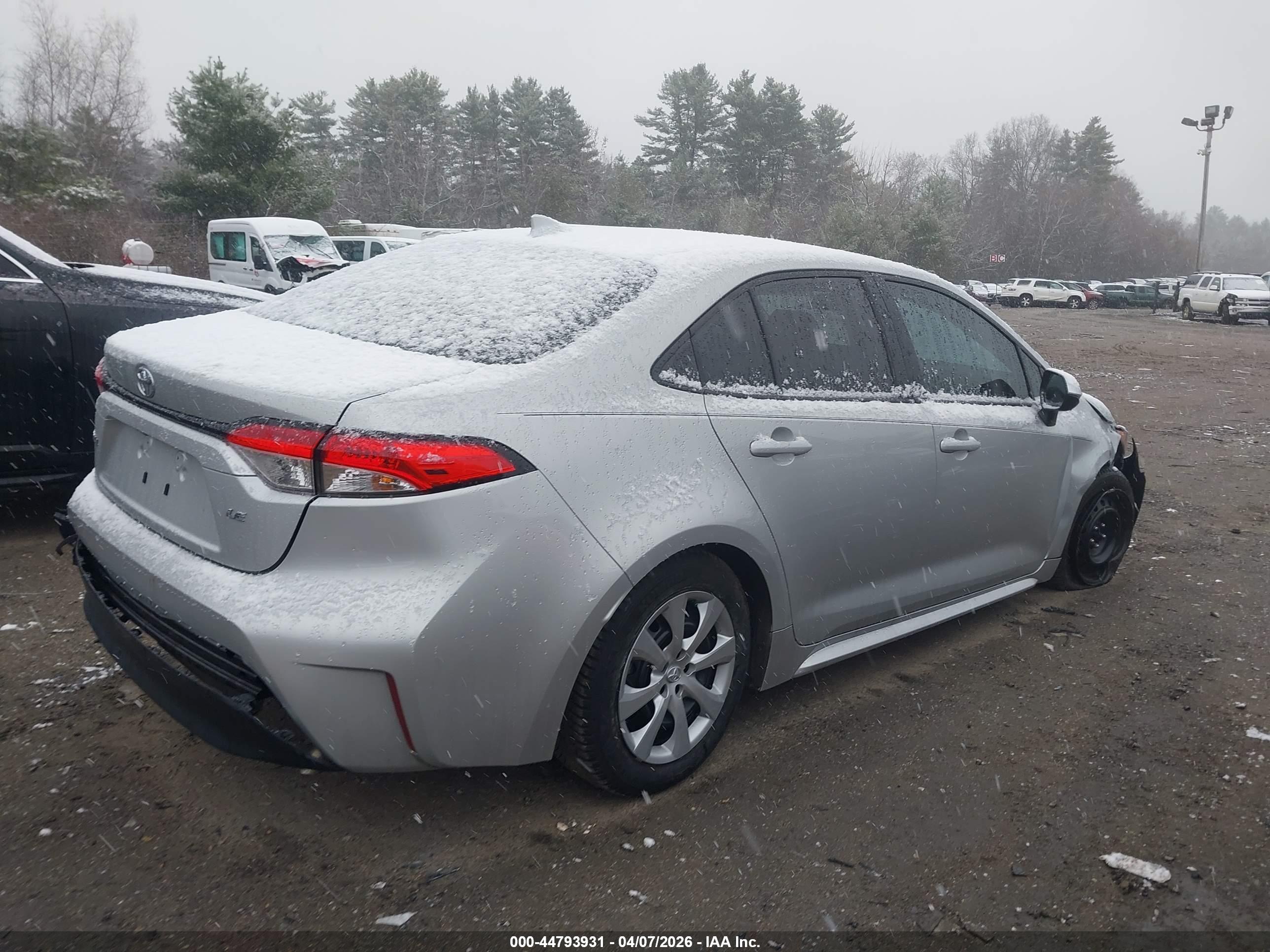TOYOTA COROLLA image 4