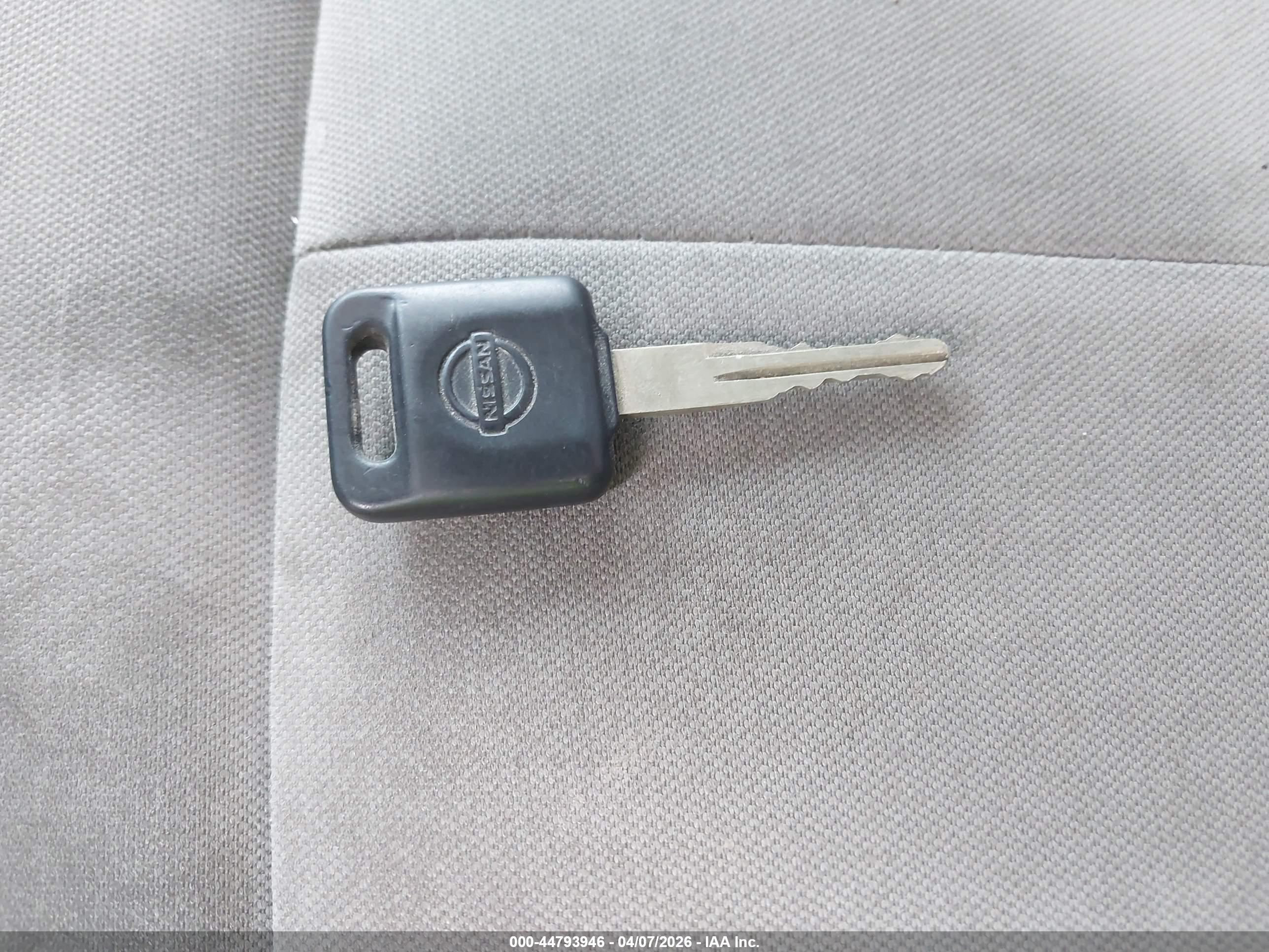 NISSAN NV image 11