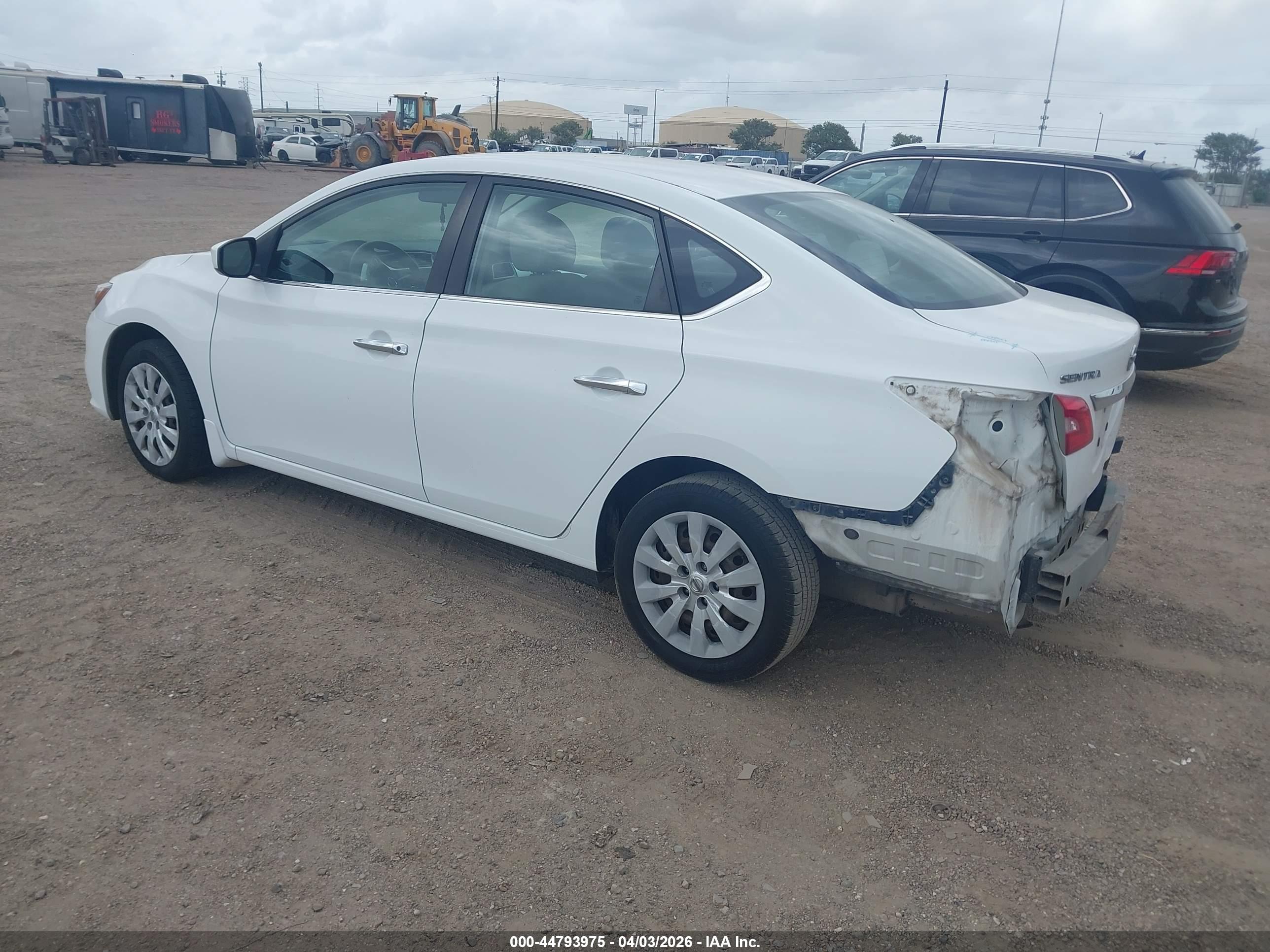 NISSAN SENTRA image 3