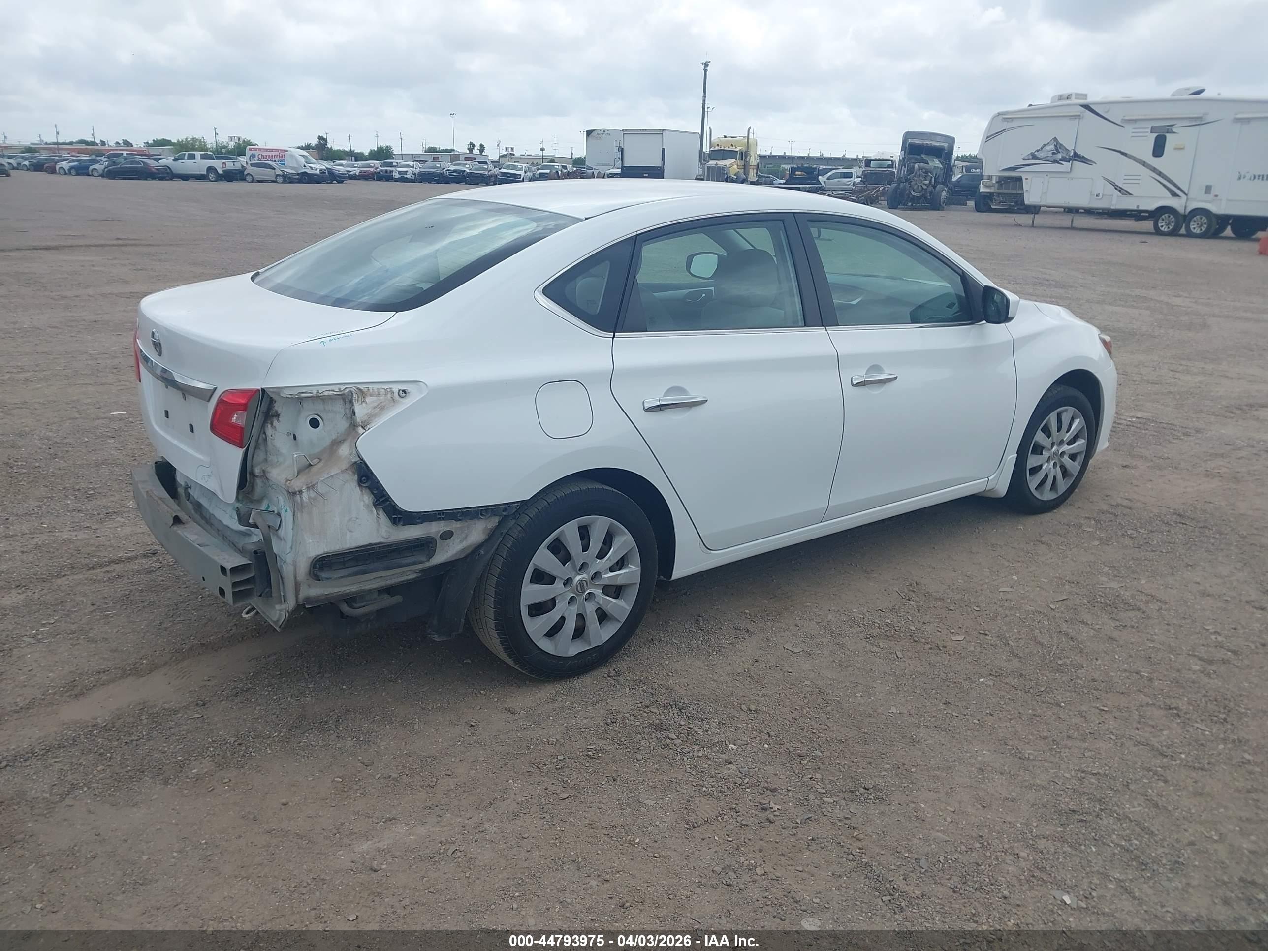 NISSAN SENTRA image 4
