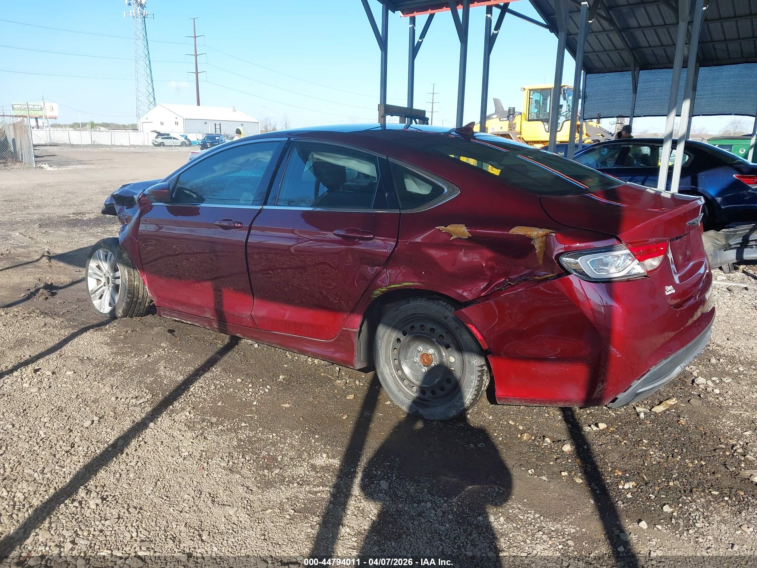 CHRYSLER 200 image 3