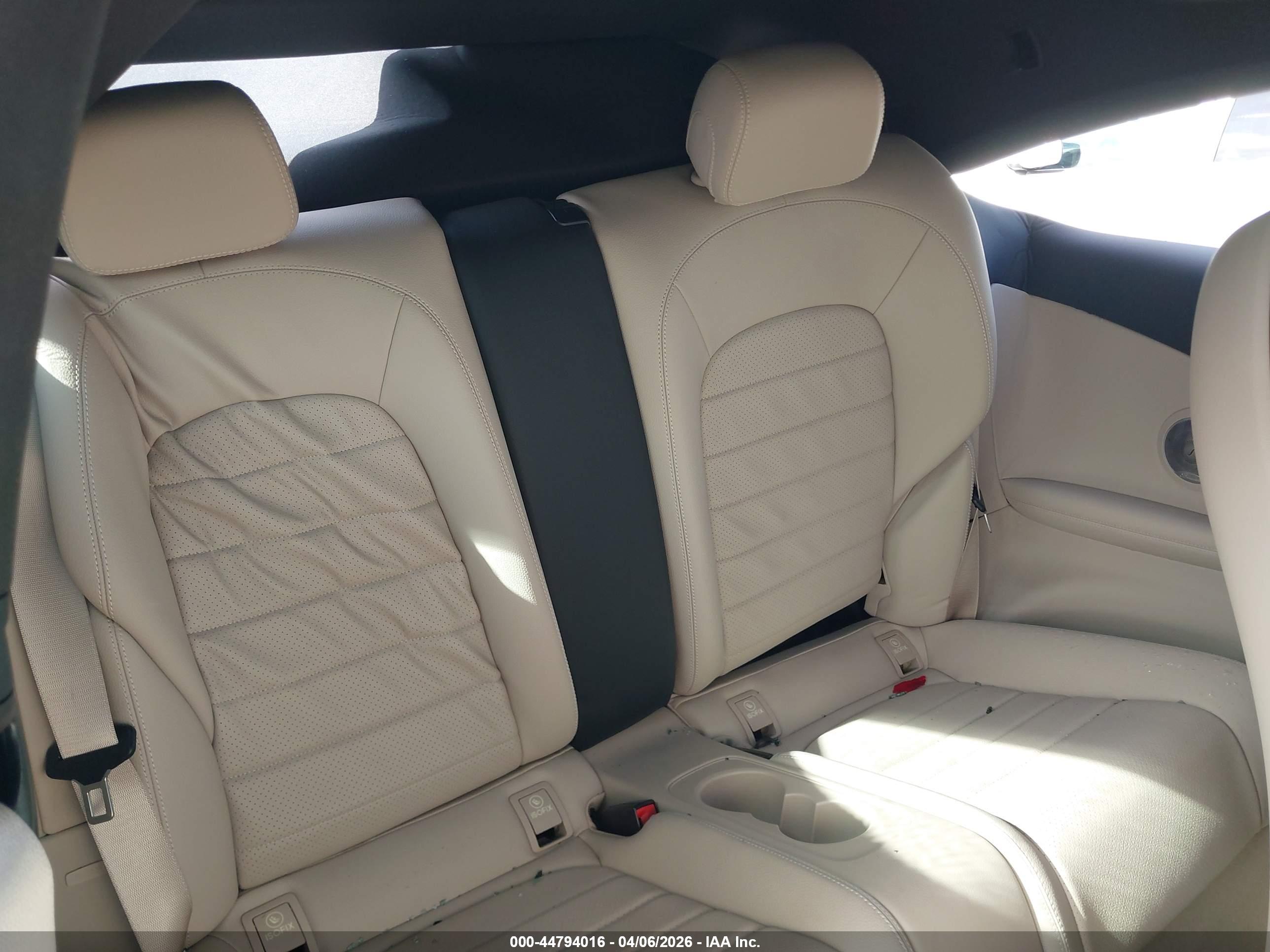 MERCEDES-BENZ C image 8