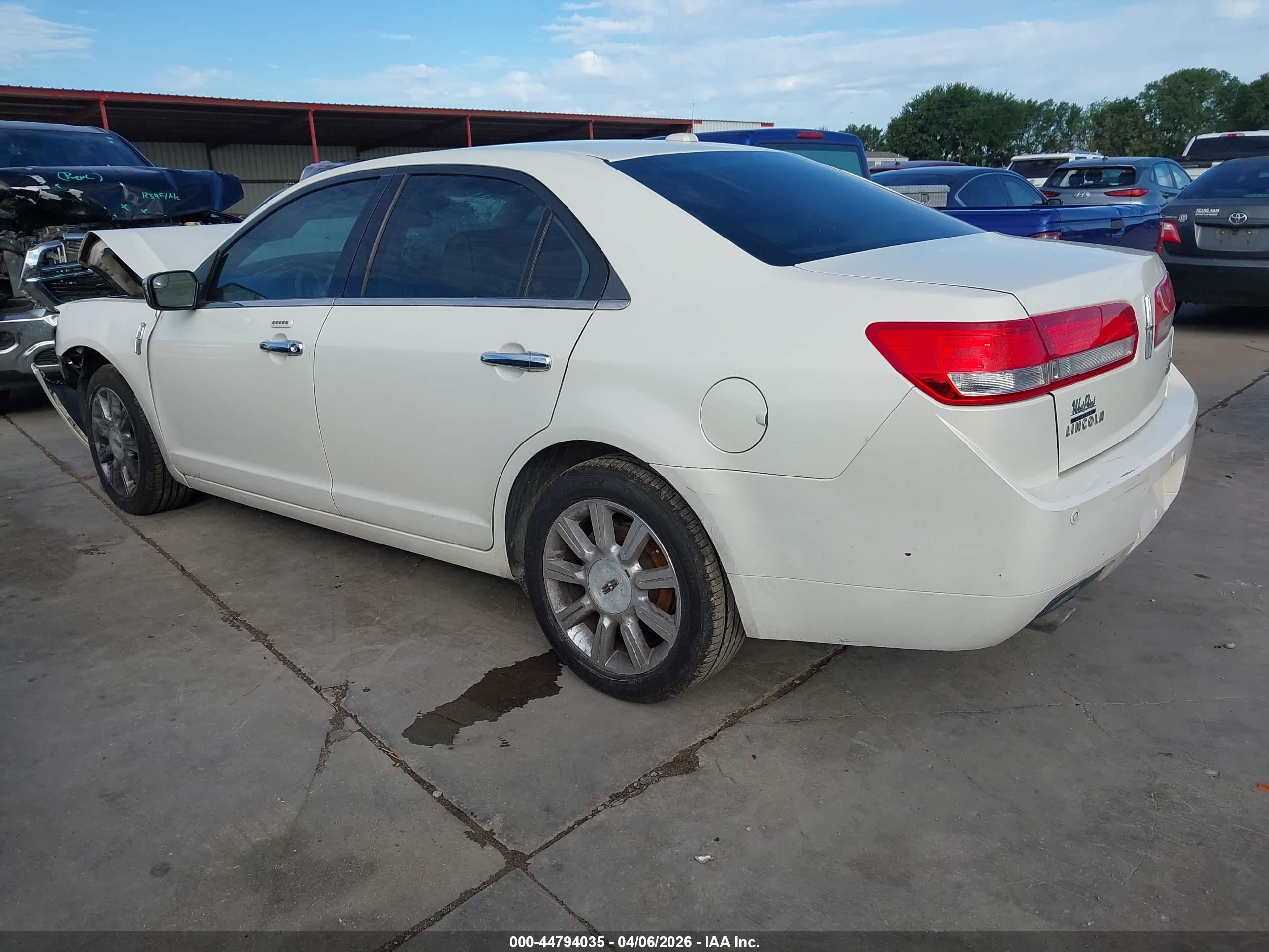 LINCOLN MKZ image 3
