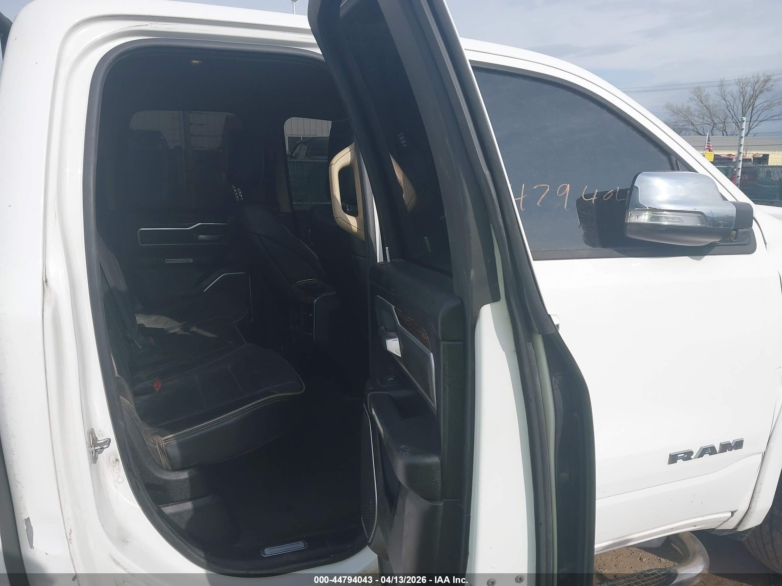 RAM 1500 image 8