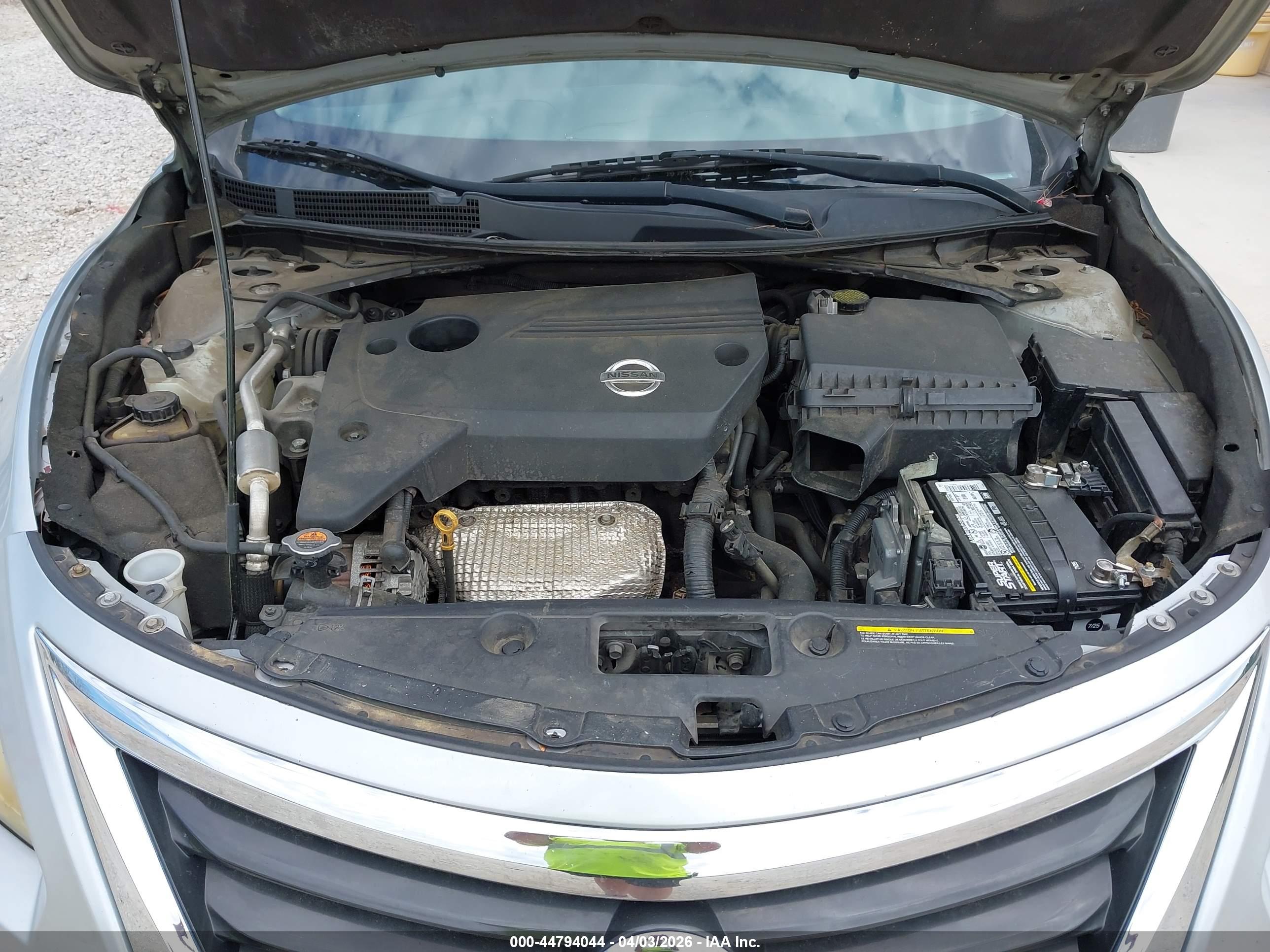 NISSAN ALTIMA image 10