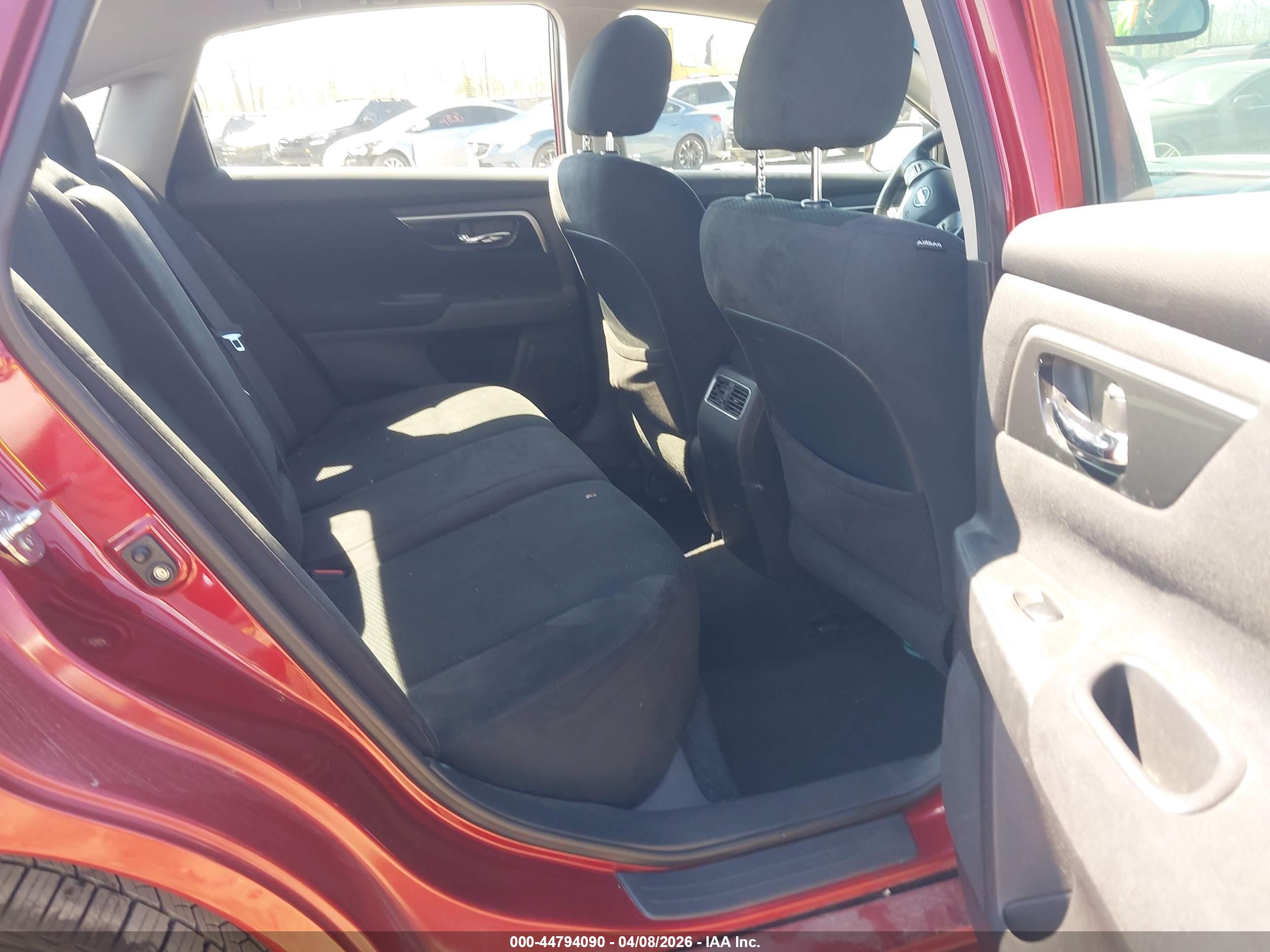 NISSAN ALTIMA image 8