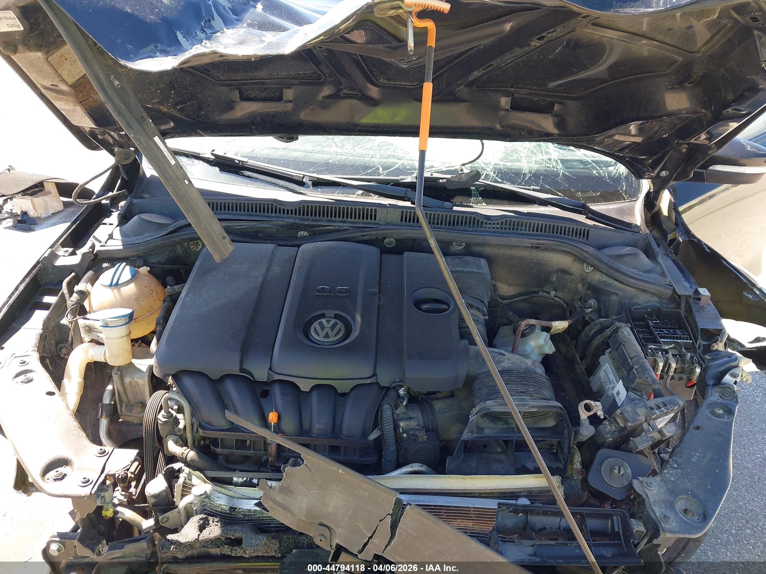 VOLKSWAGEN JETTA image 10