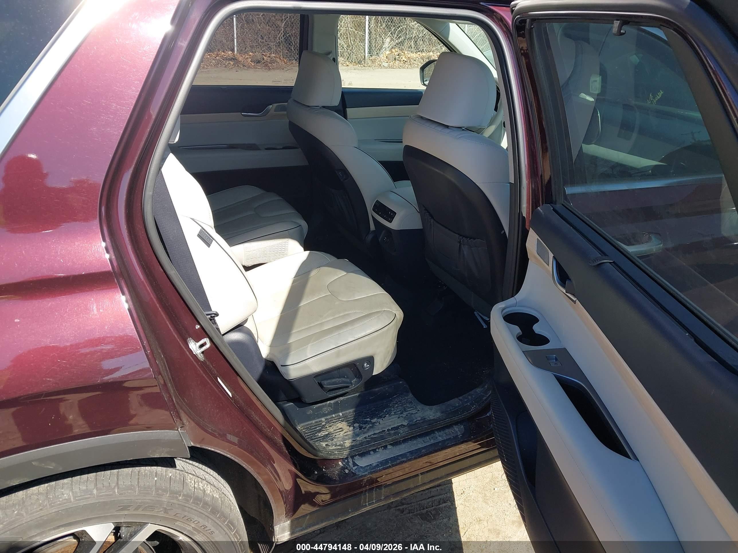HYUNDAI PALISADE image 8