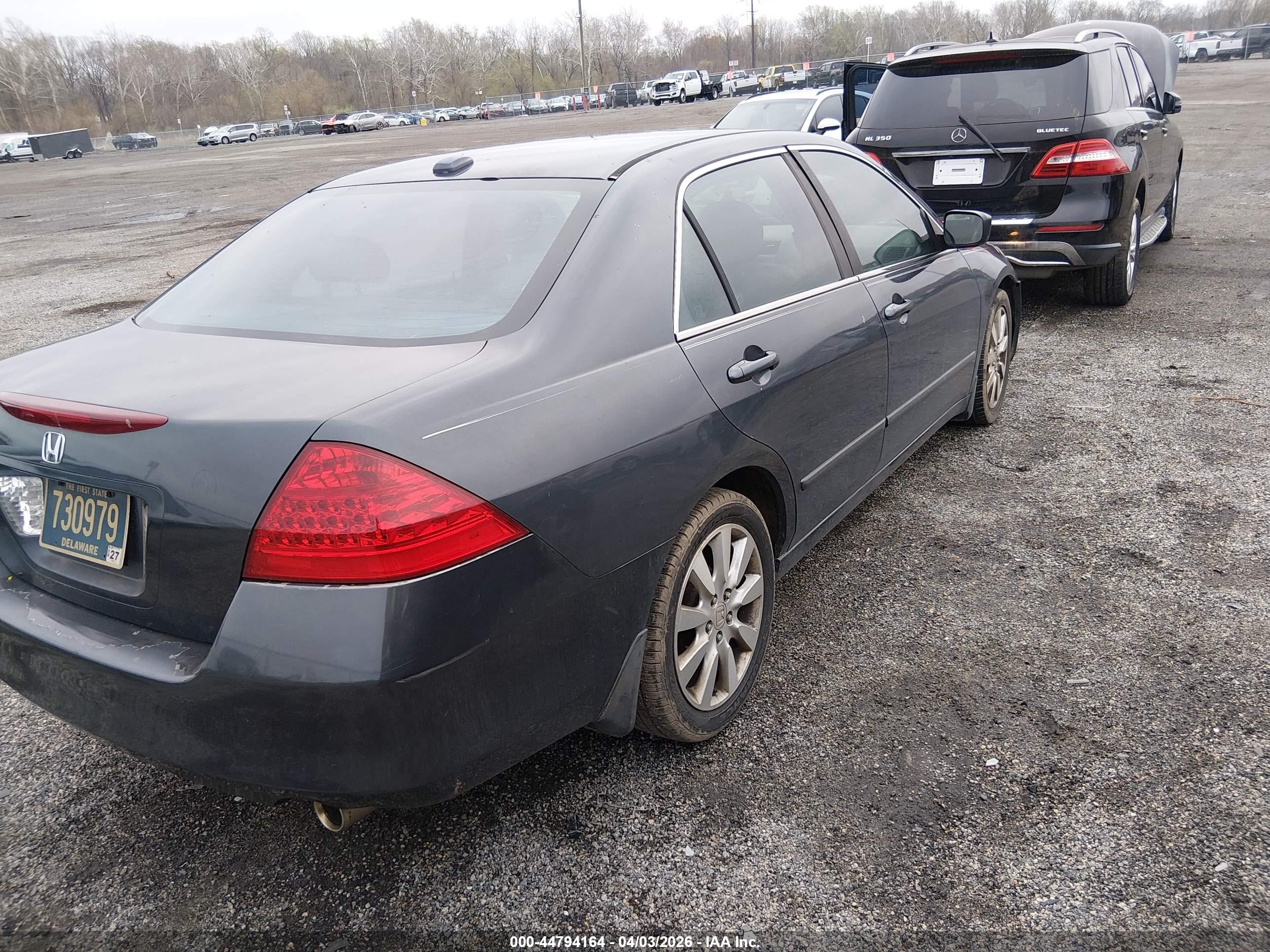 HONDA ACCORD image 4