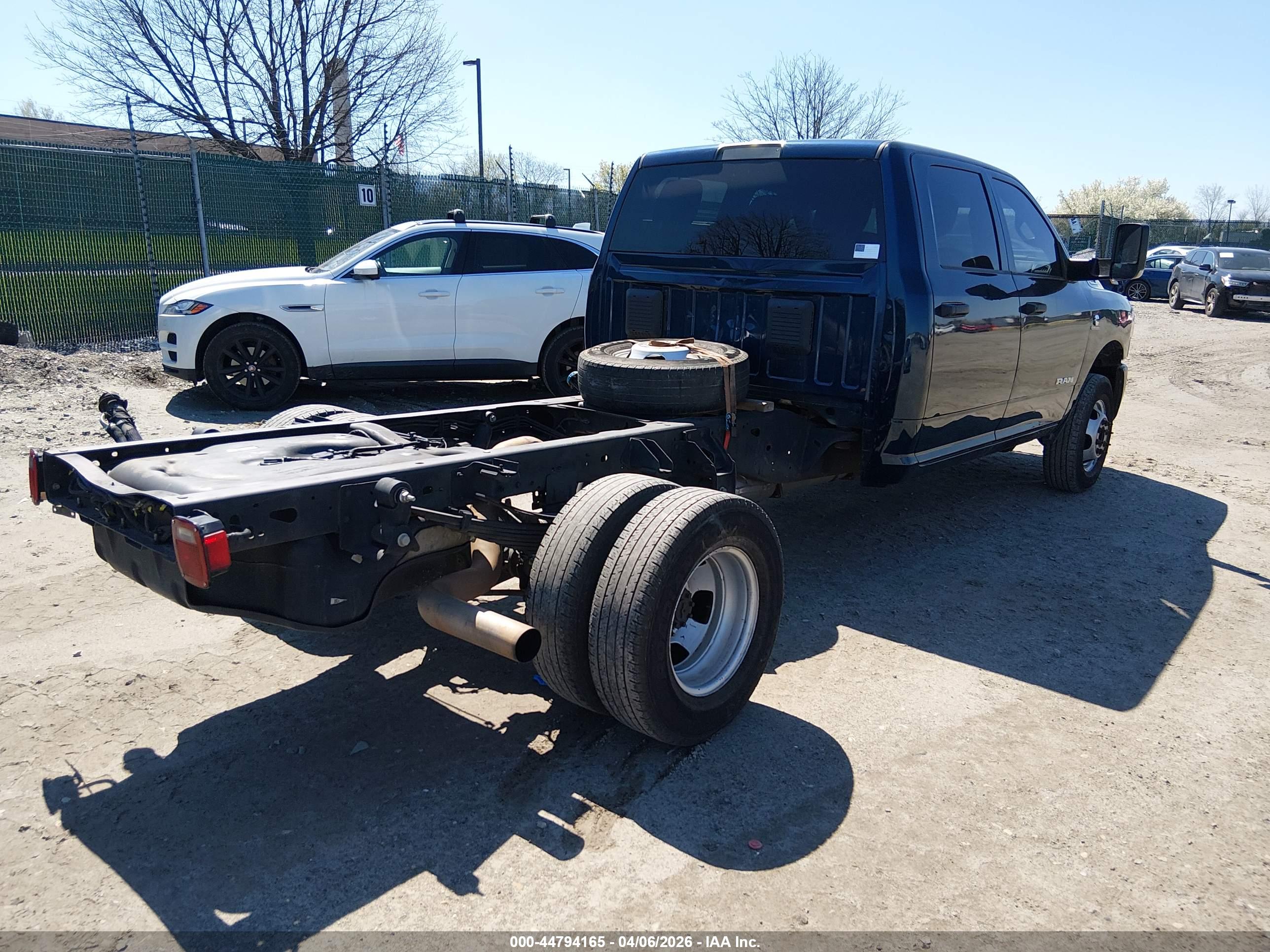 RAM 3500 image 4