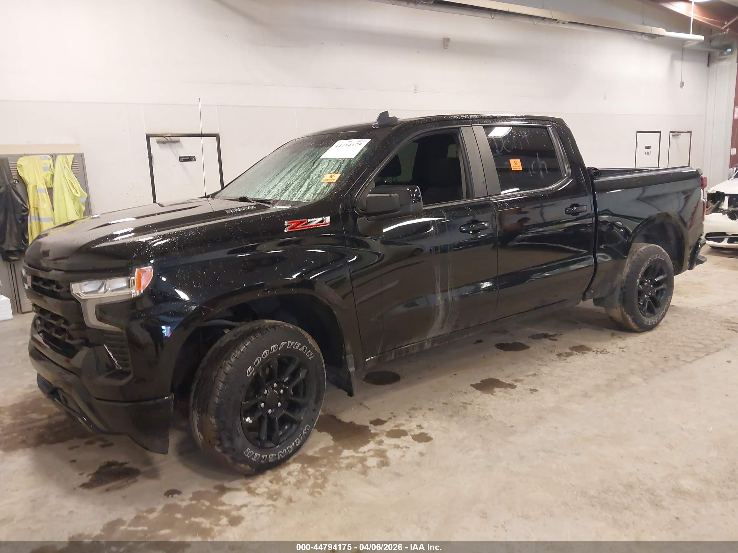 CHEVROLET SILVERADO image 2