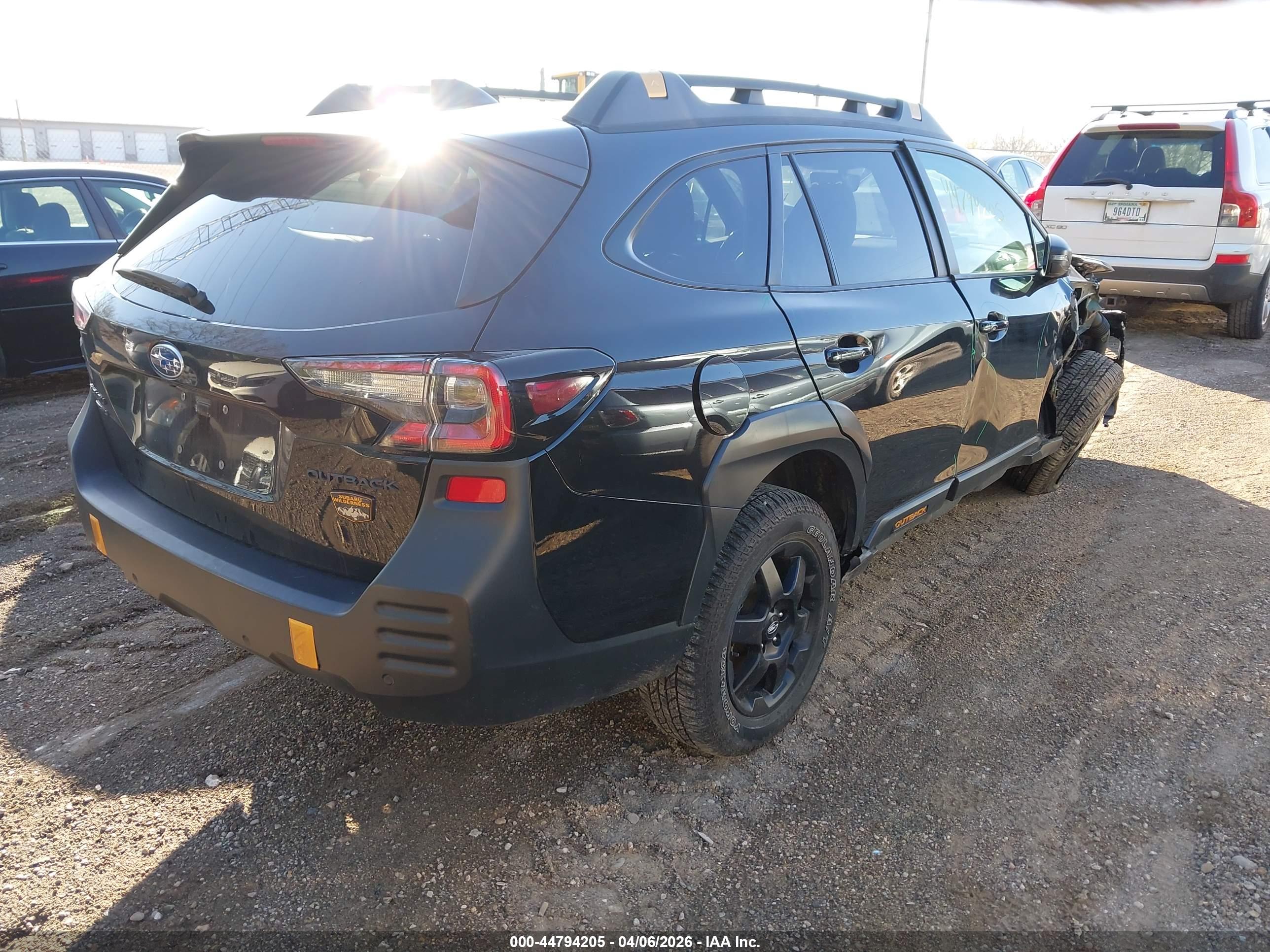 SUBARU OUTBACK image 4