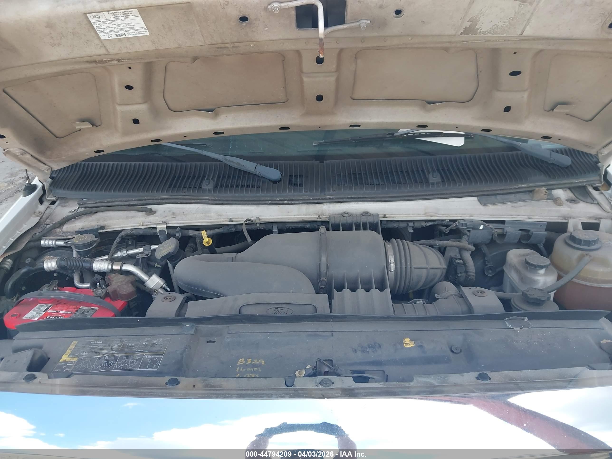 FORD E-150 image 10