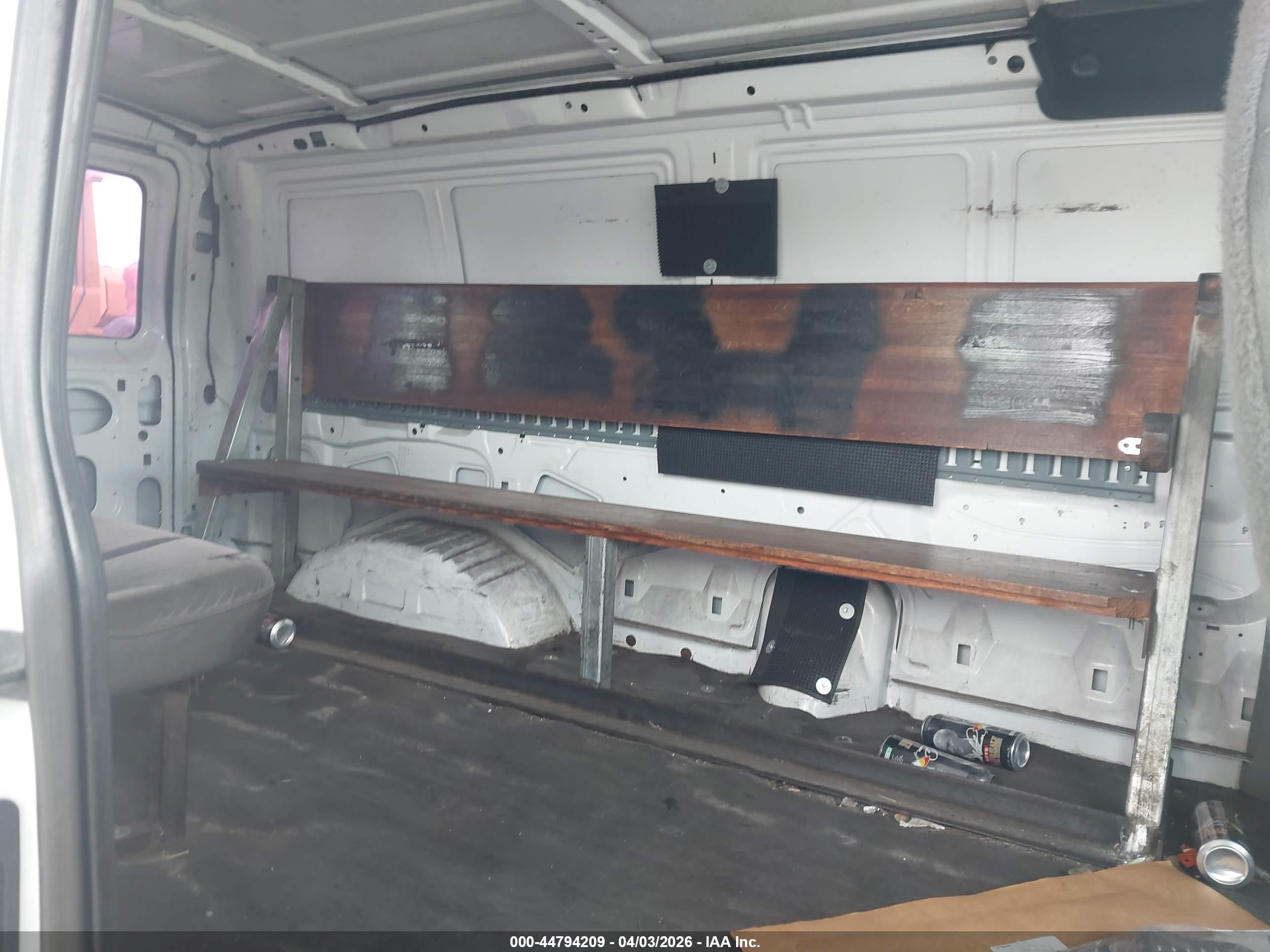 FORD E-150 image 8