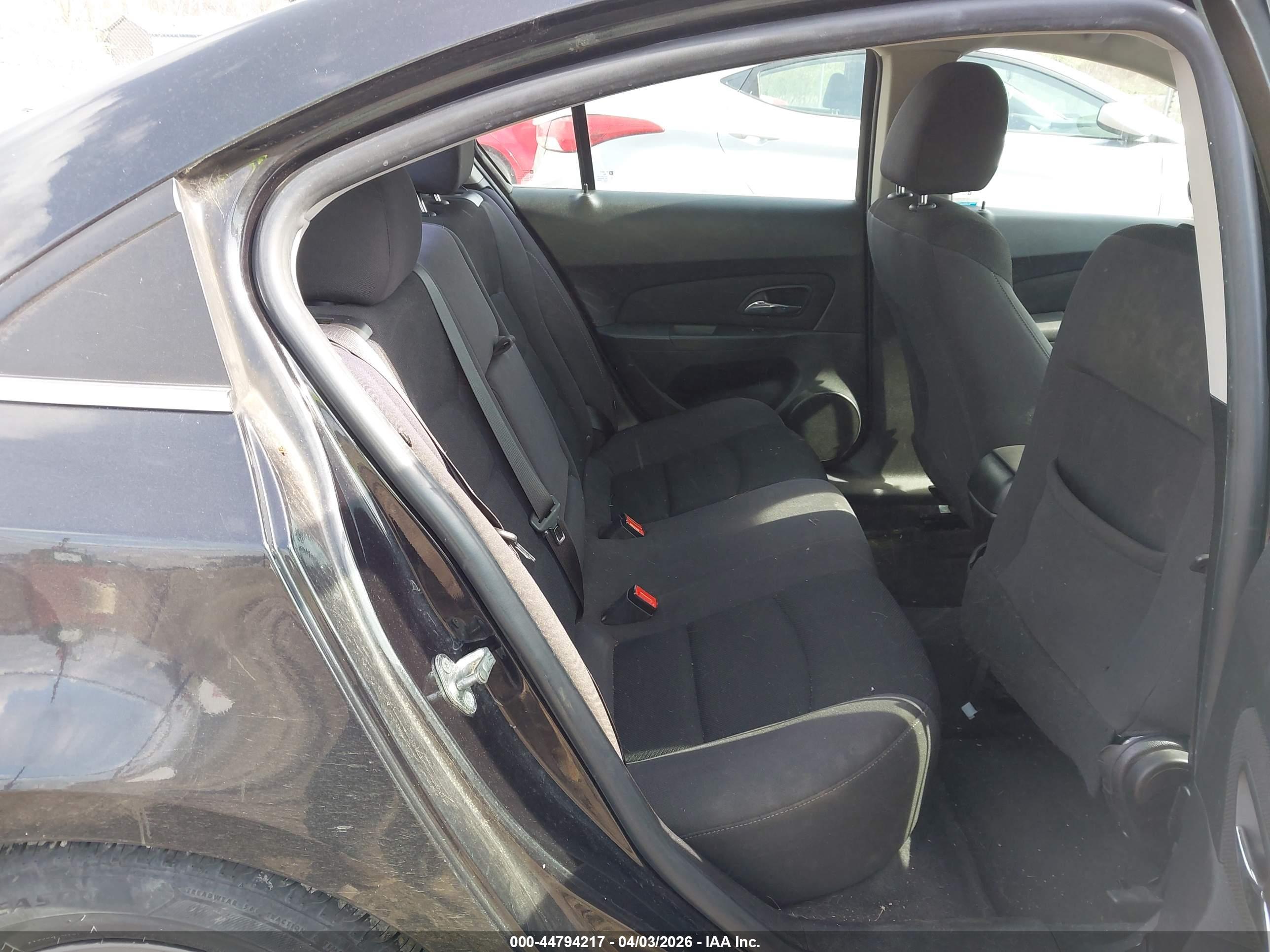 CHEVROLET CRUZE image 8