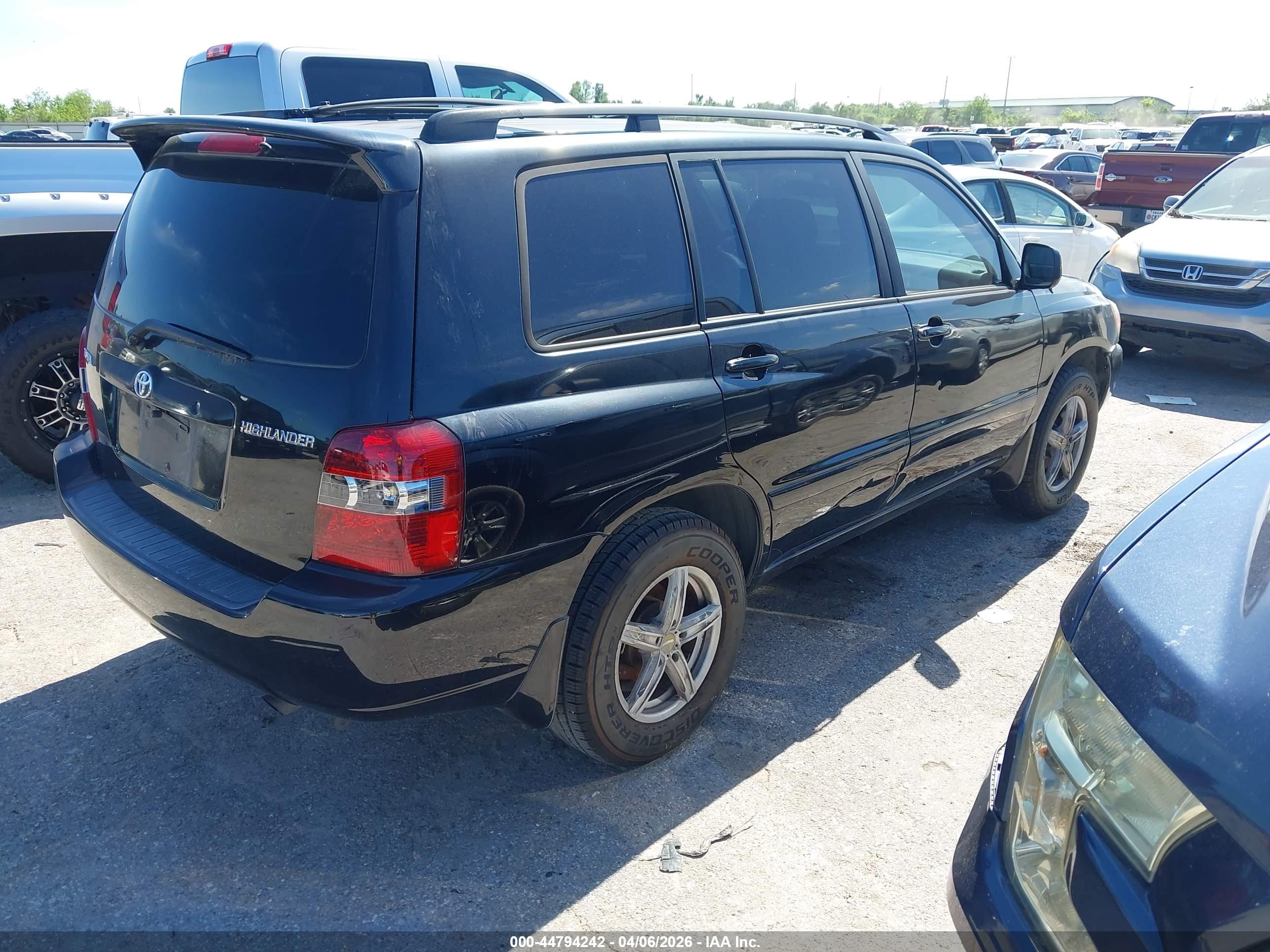 TOYOTA HIGHLANDER image 4