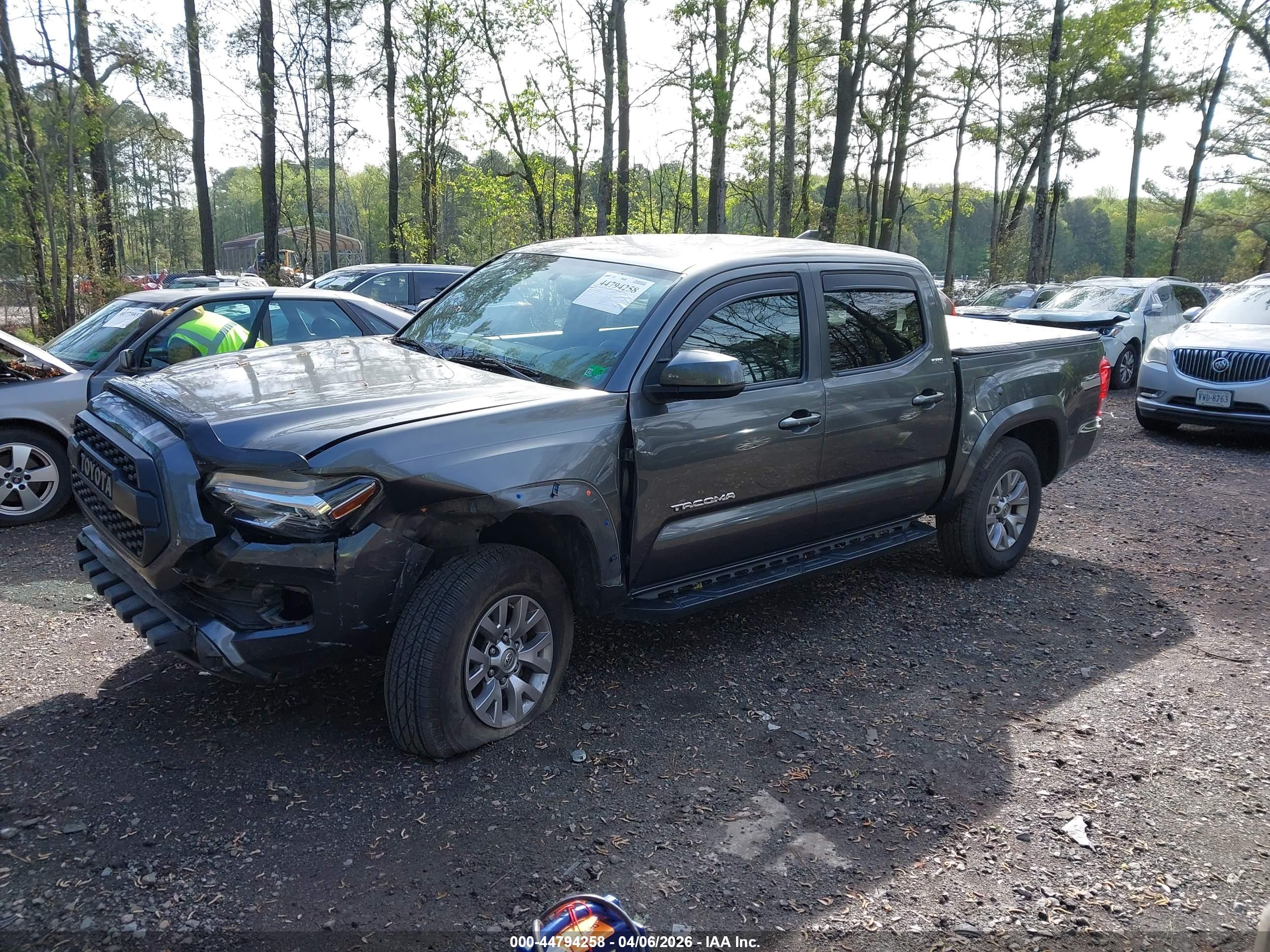 TOYOTA TACOMA image 2
