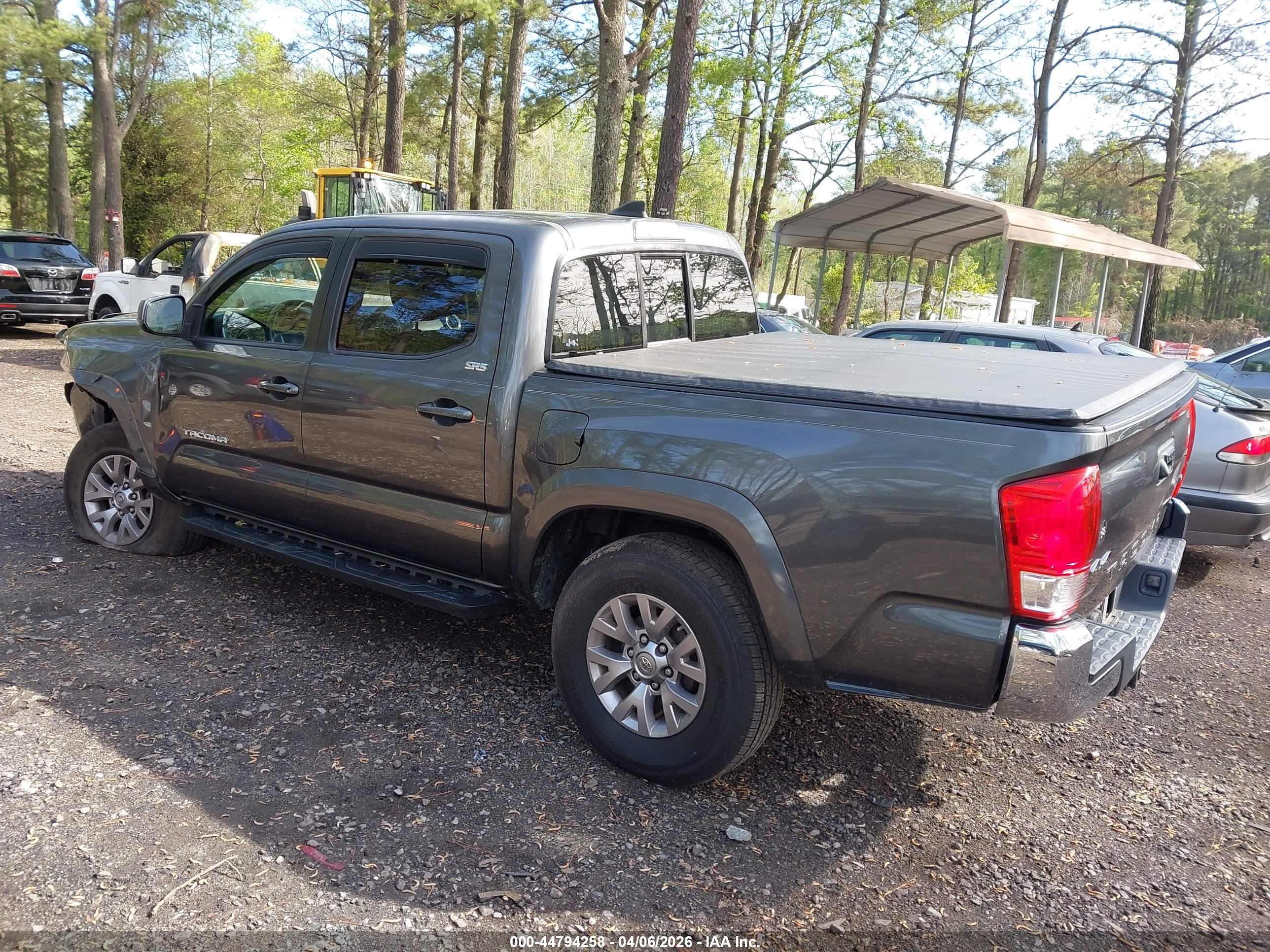 TOYOTA TACOMA image 3