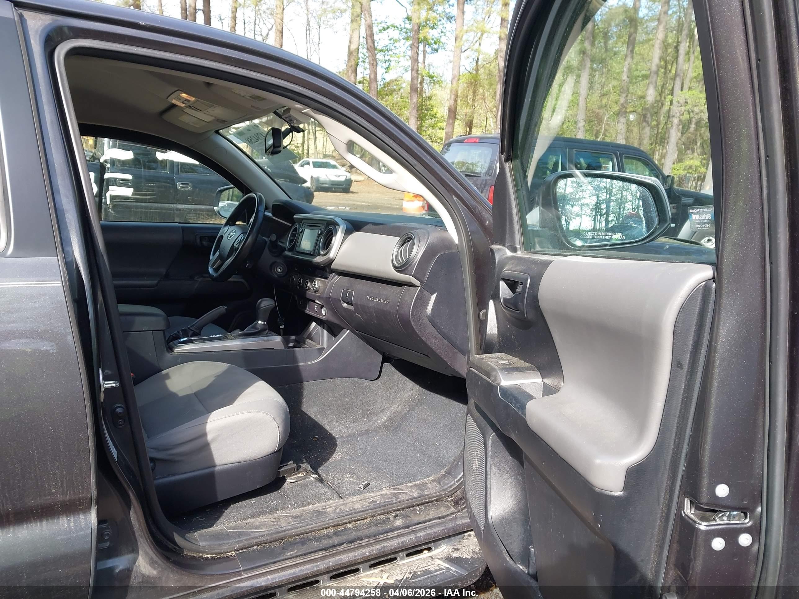TOYOTA TACOMA image 5