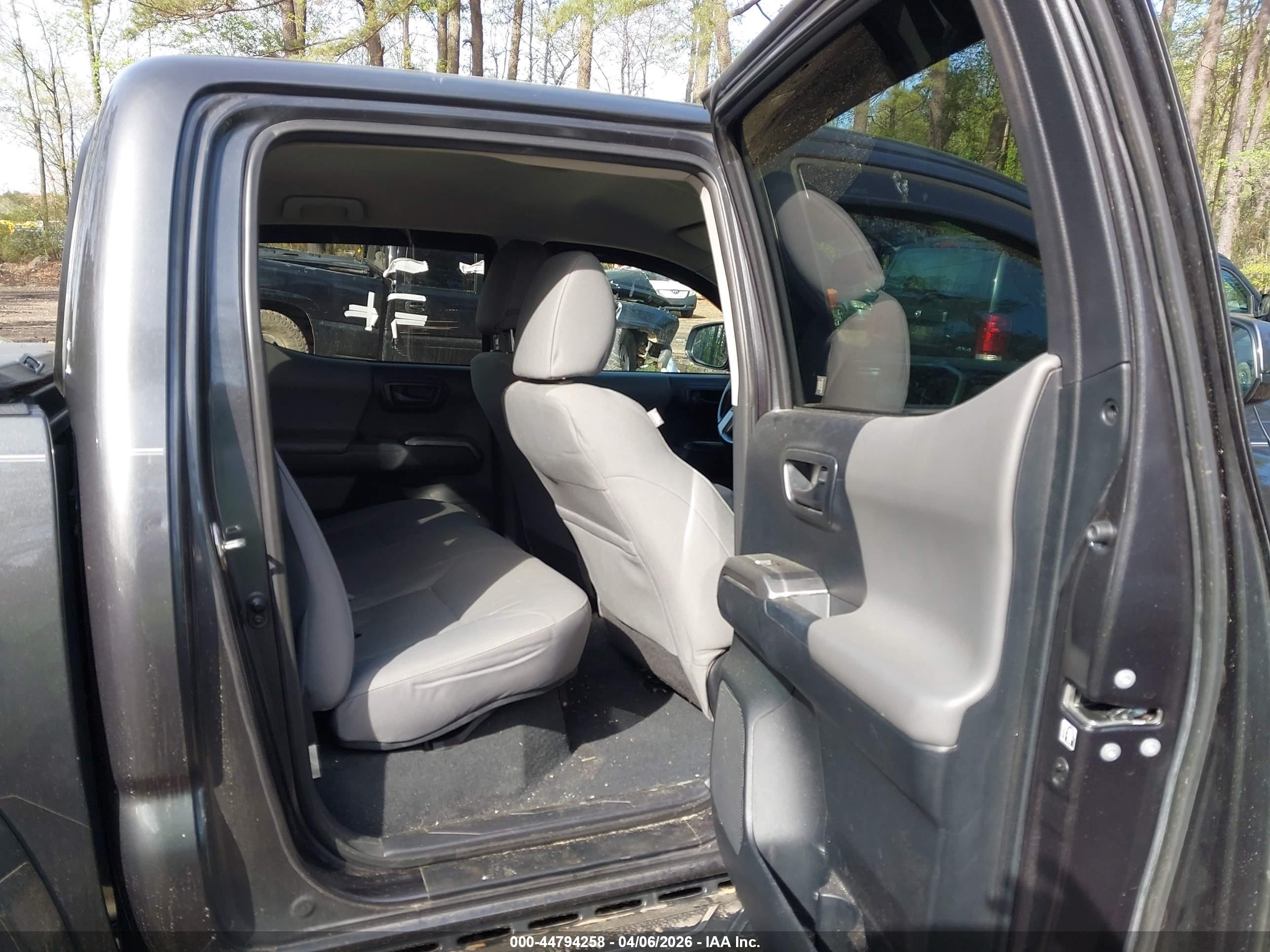 TOYOTA TACOMA image 8