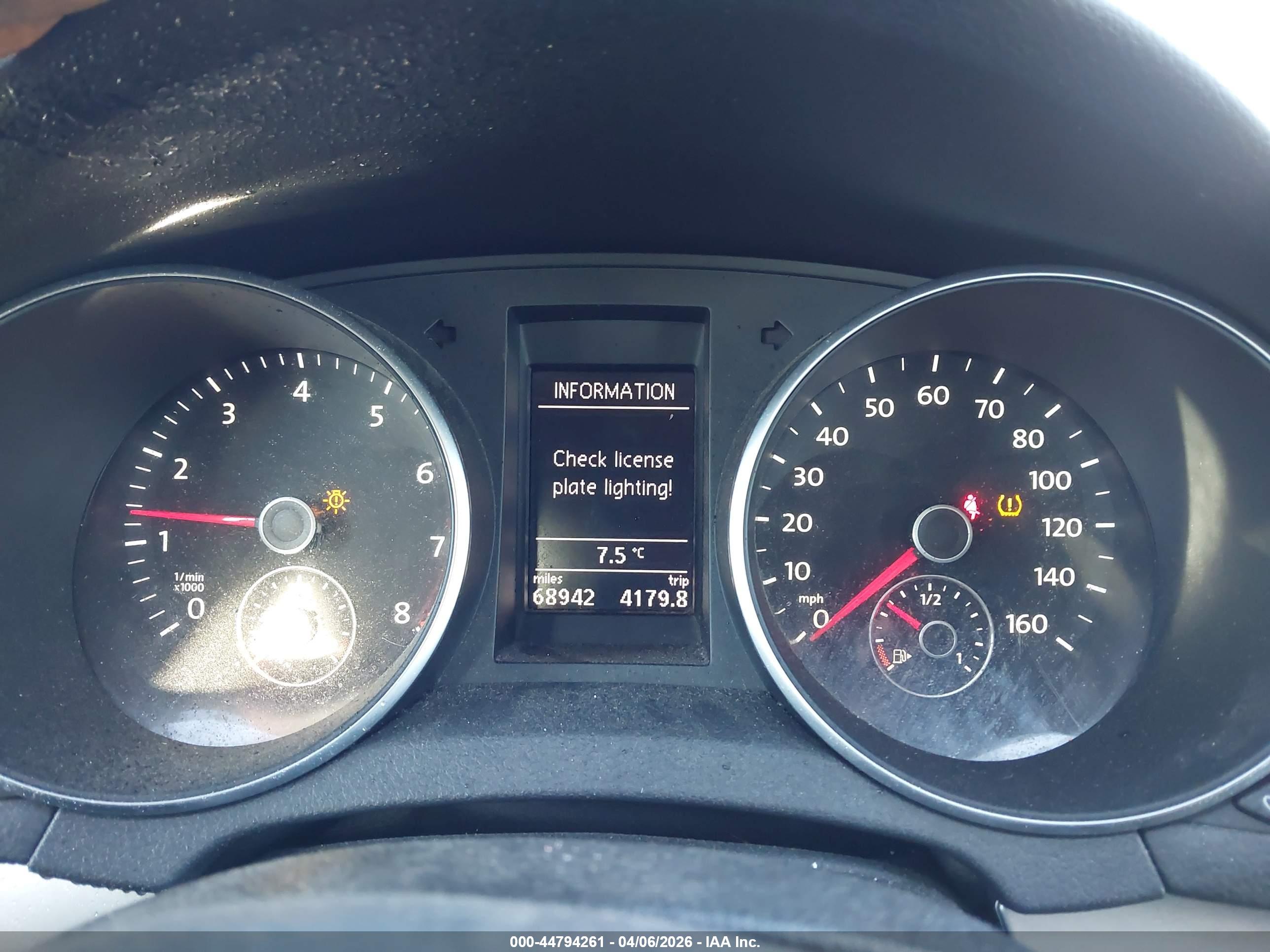 VOLKSWAGEN GOLF image 7