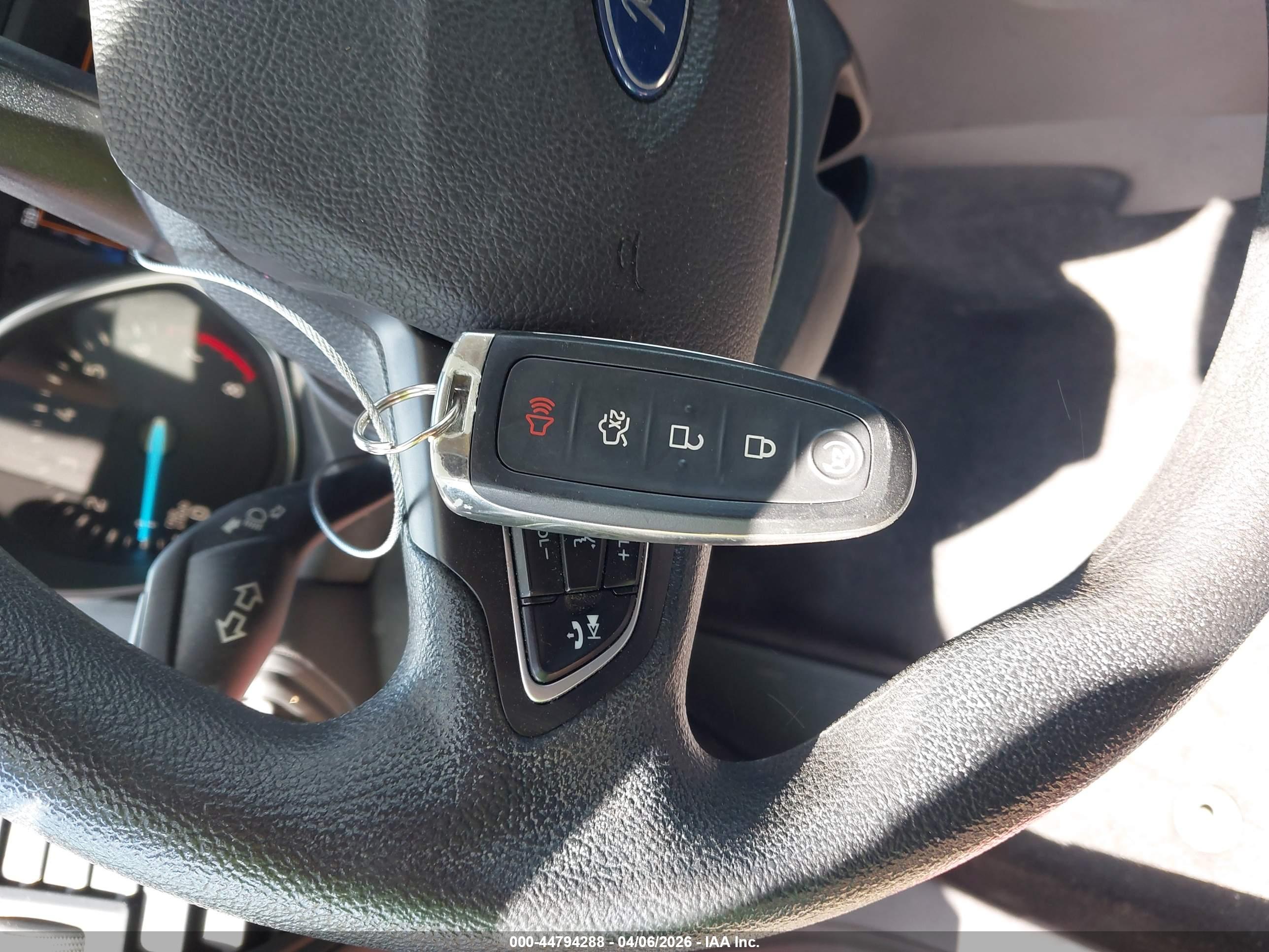 FORD ESCAPE image 11