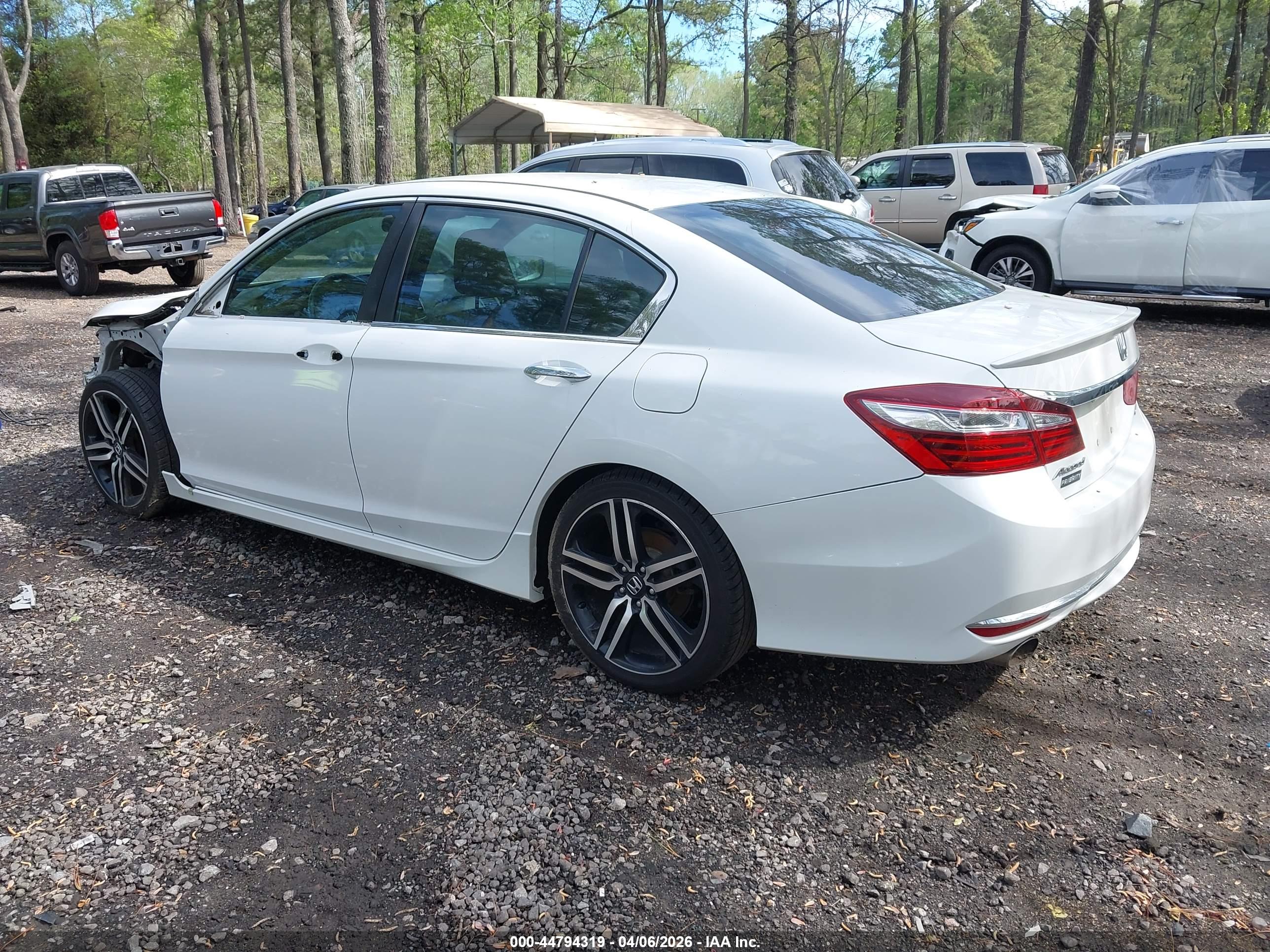HONDA ACCORD image 3