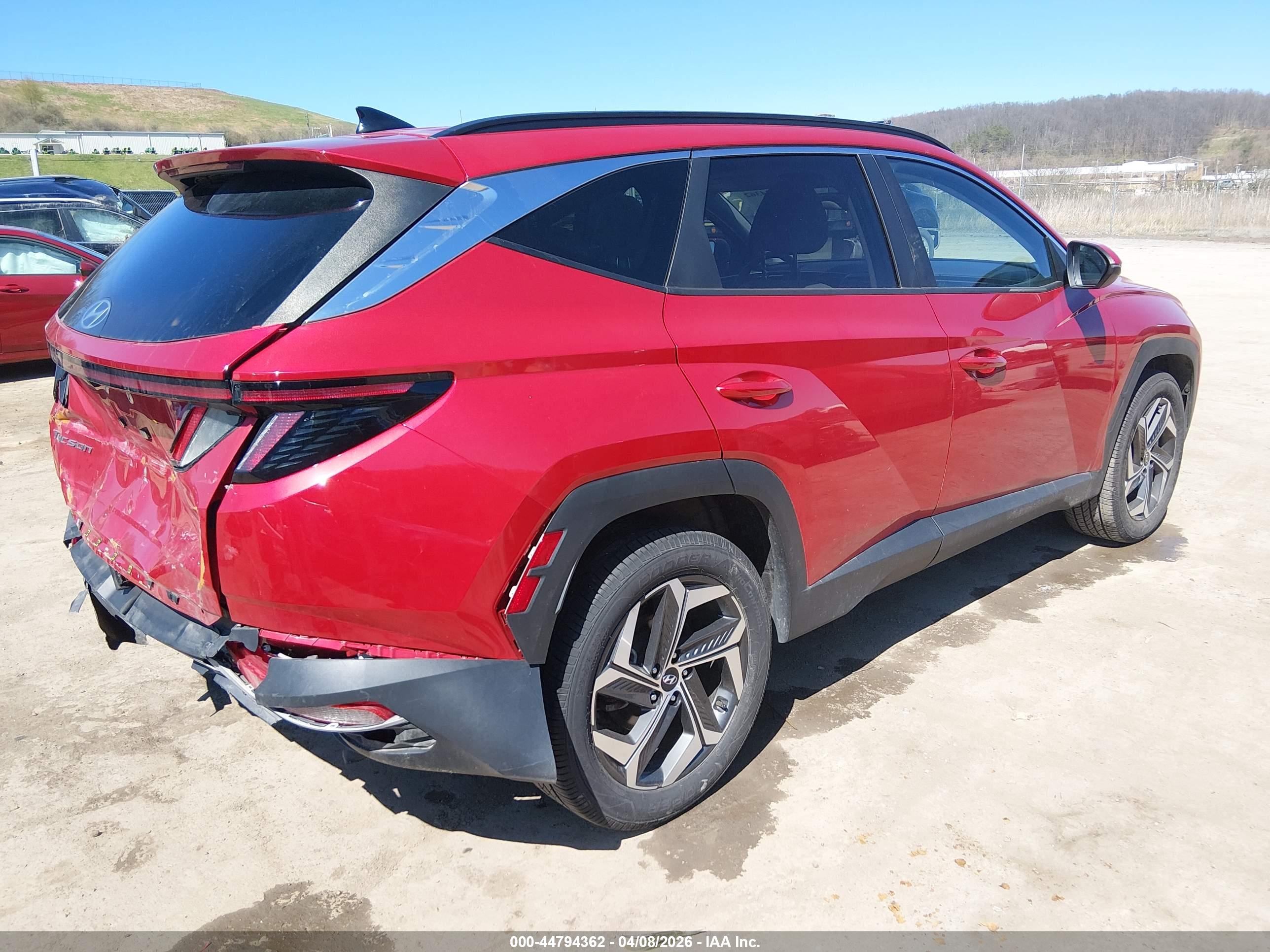 HYUNDAI TUCSON image 4