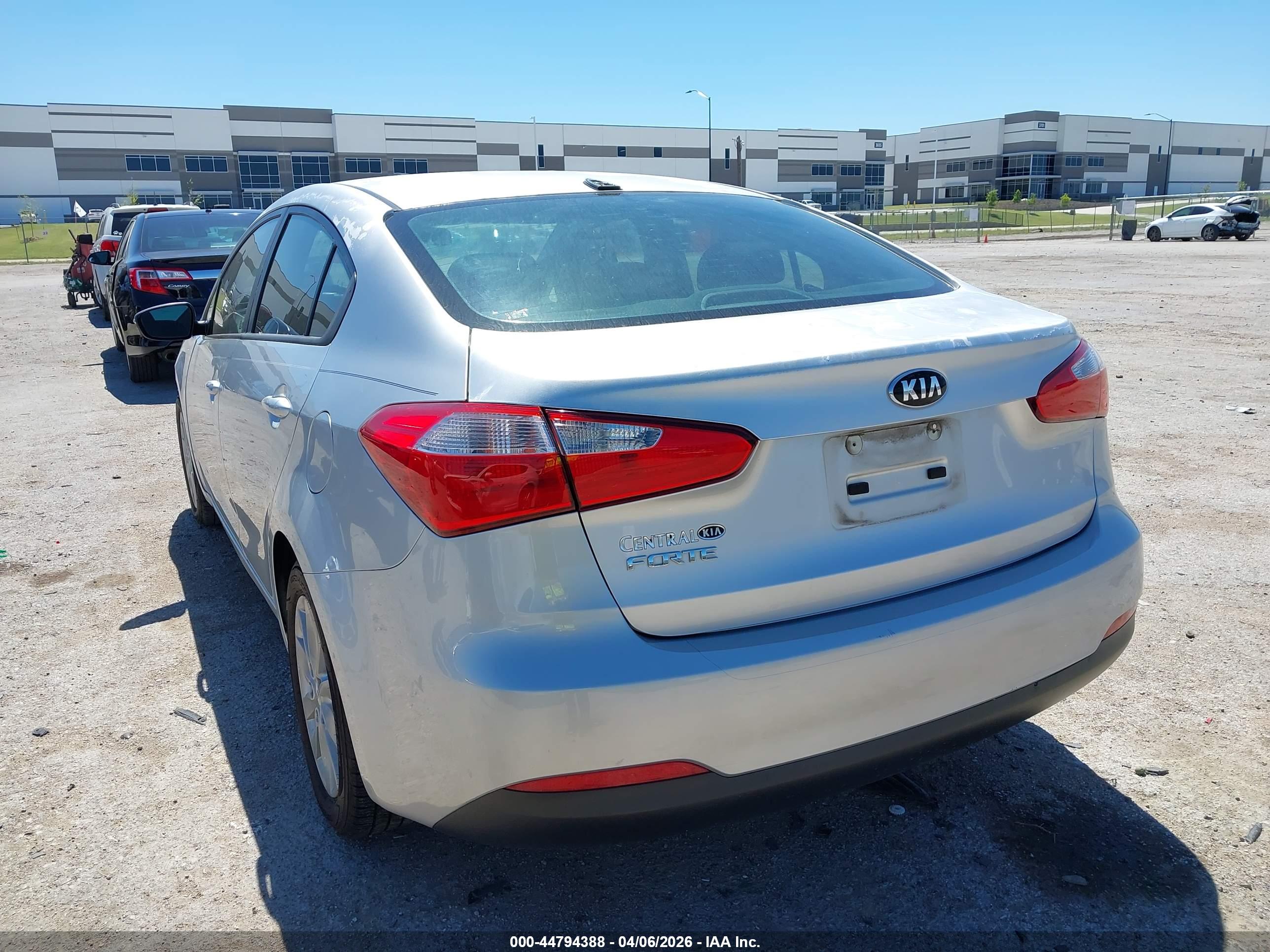 KIA FORTE image 3