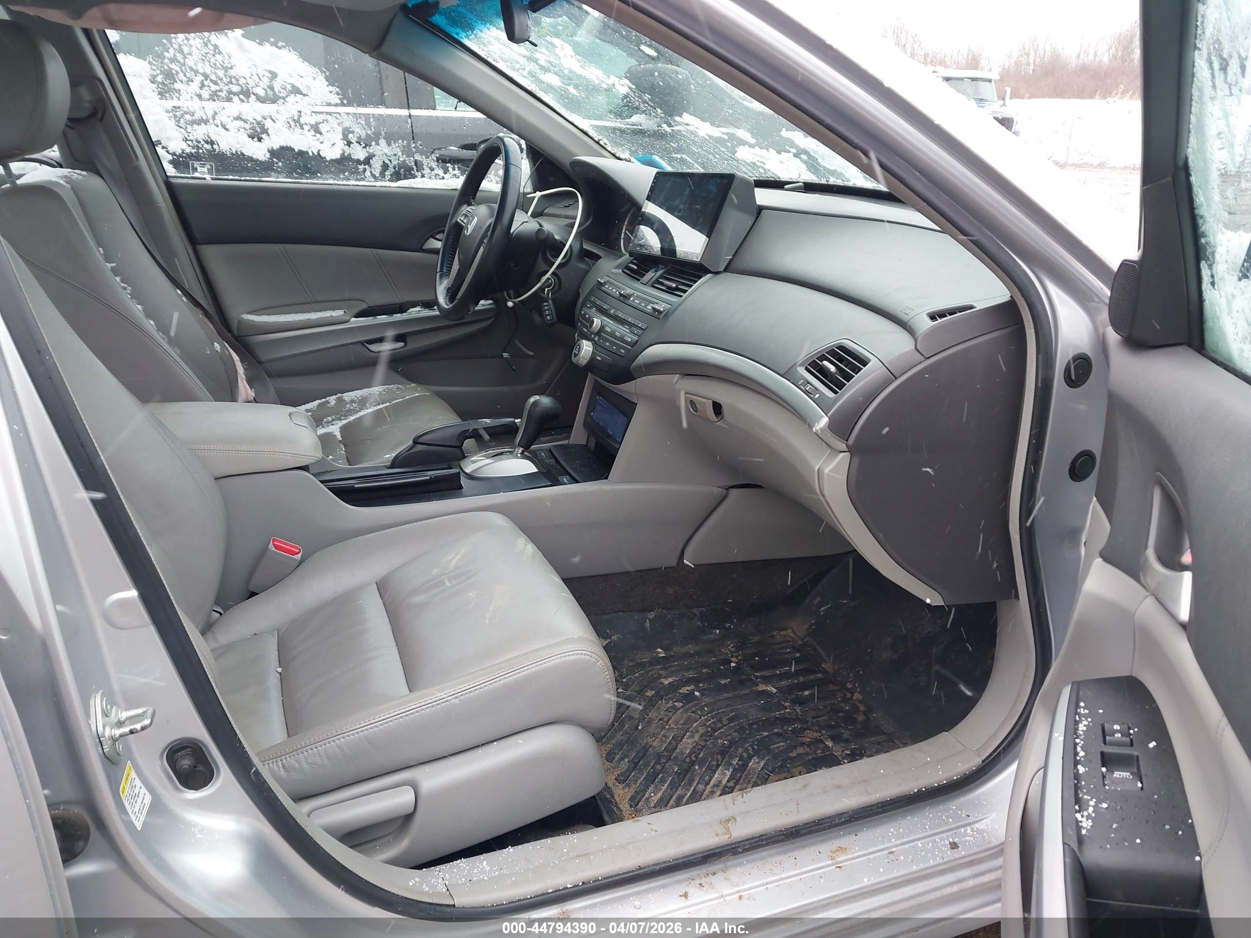 HONDA ACCORD image 5