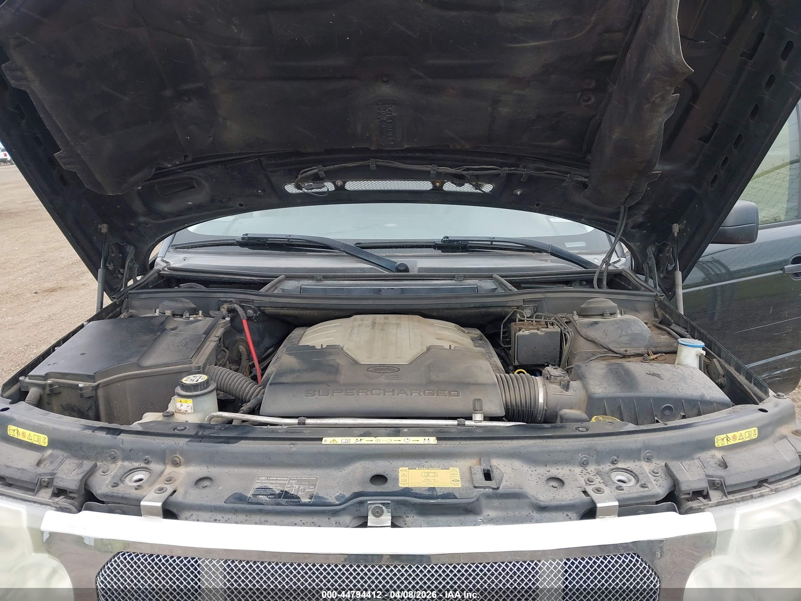 LAND ROVER image 10