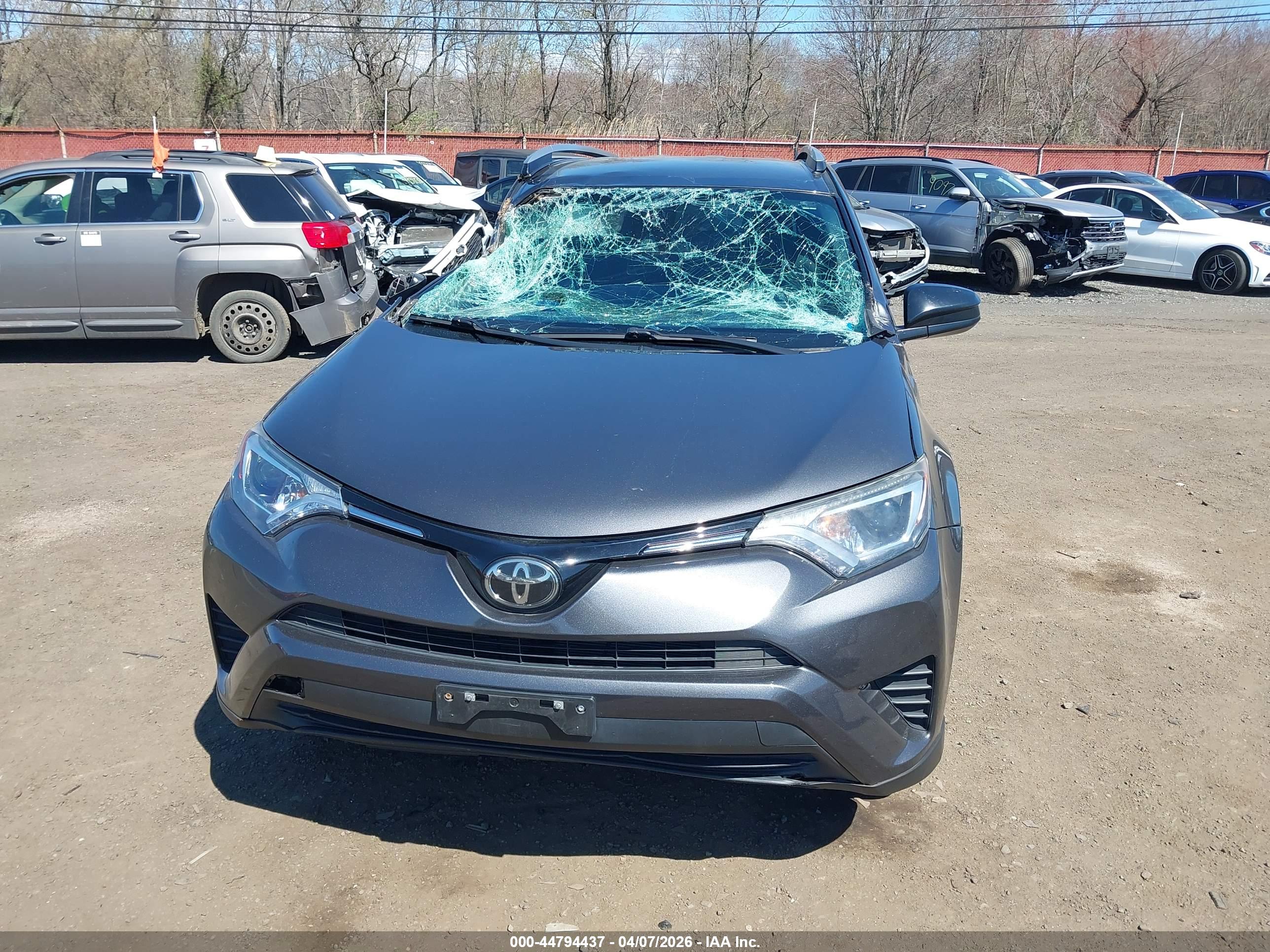 TOYOTA RAV4 image 6