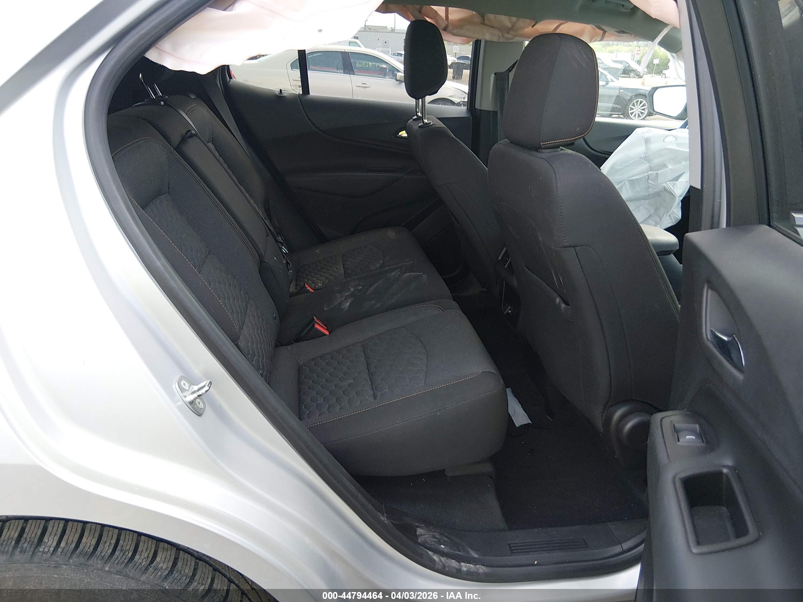 CHEVROLET EQUINOX image 8